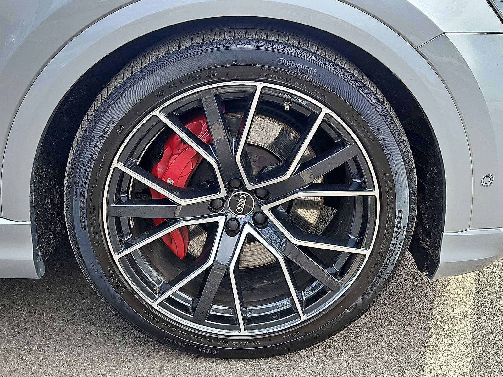 Thumbnail: 2023 Audi SQ8 - 27