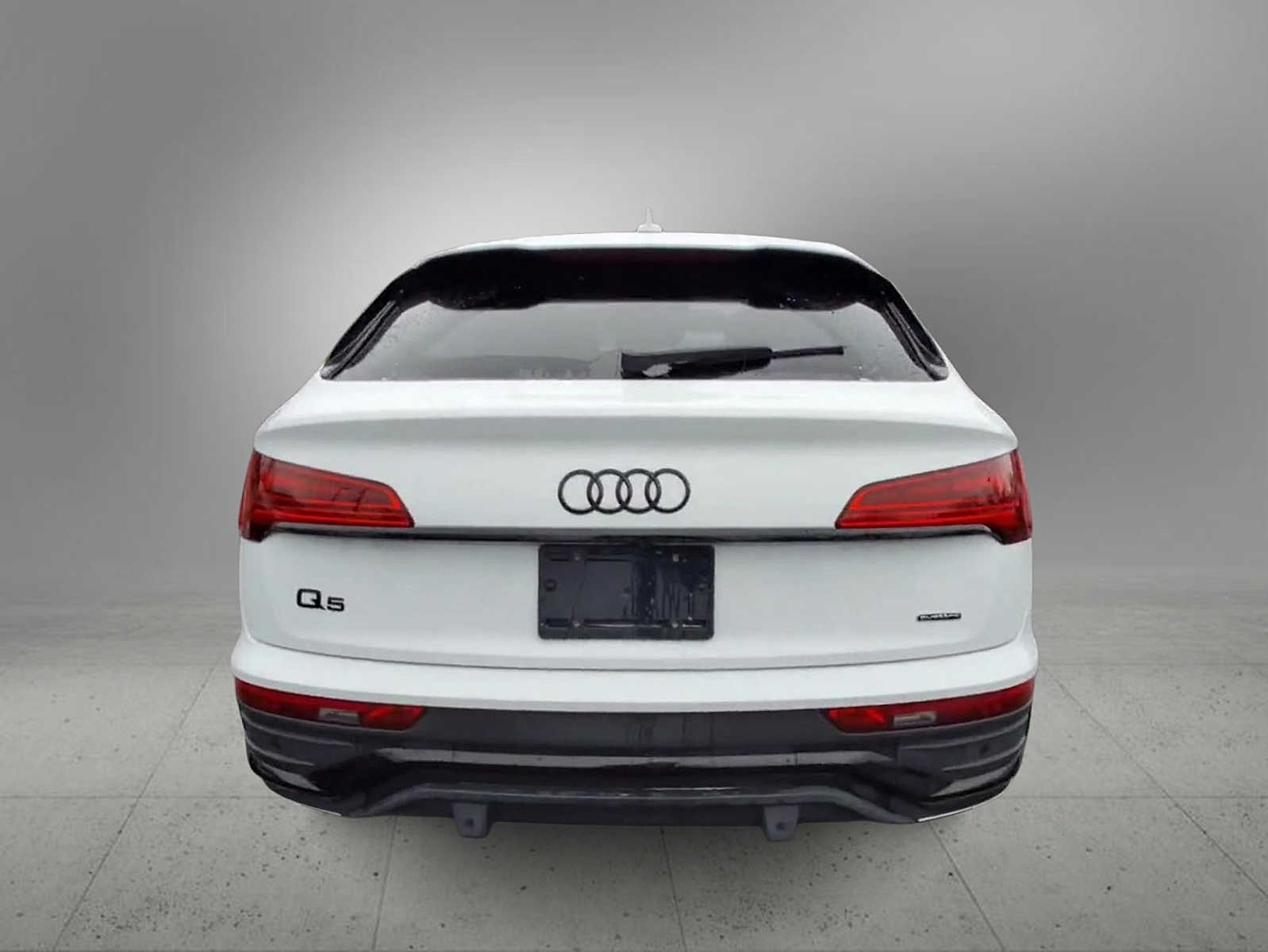 Thumbnail: 2023 Audi Q5 - 7