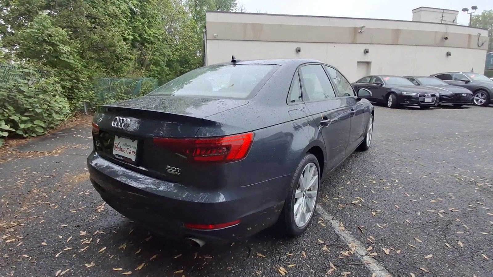 2017 Audi A4 Premium 8