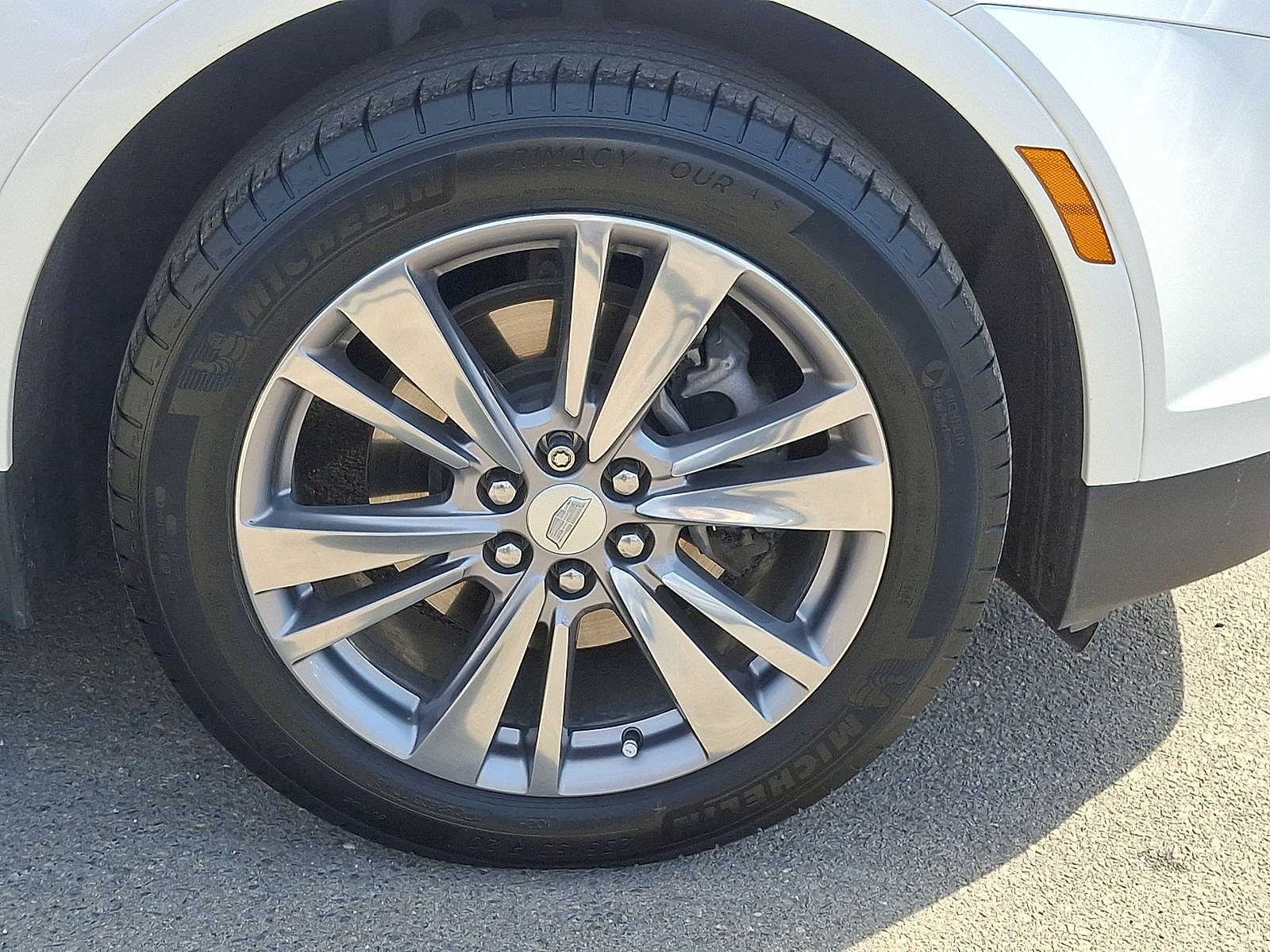 Thumbnail: 2024 Cadillac XT5 - 27