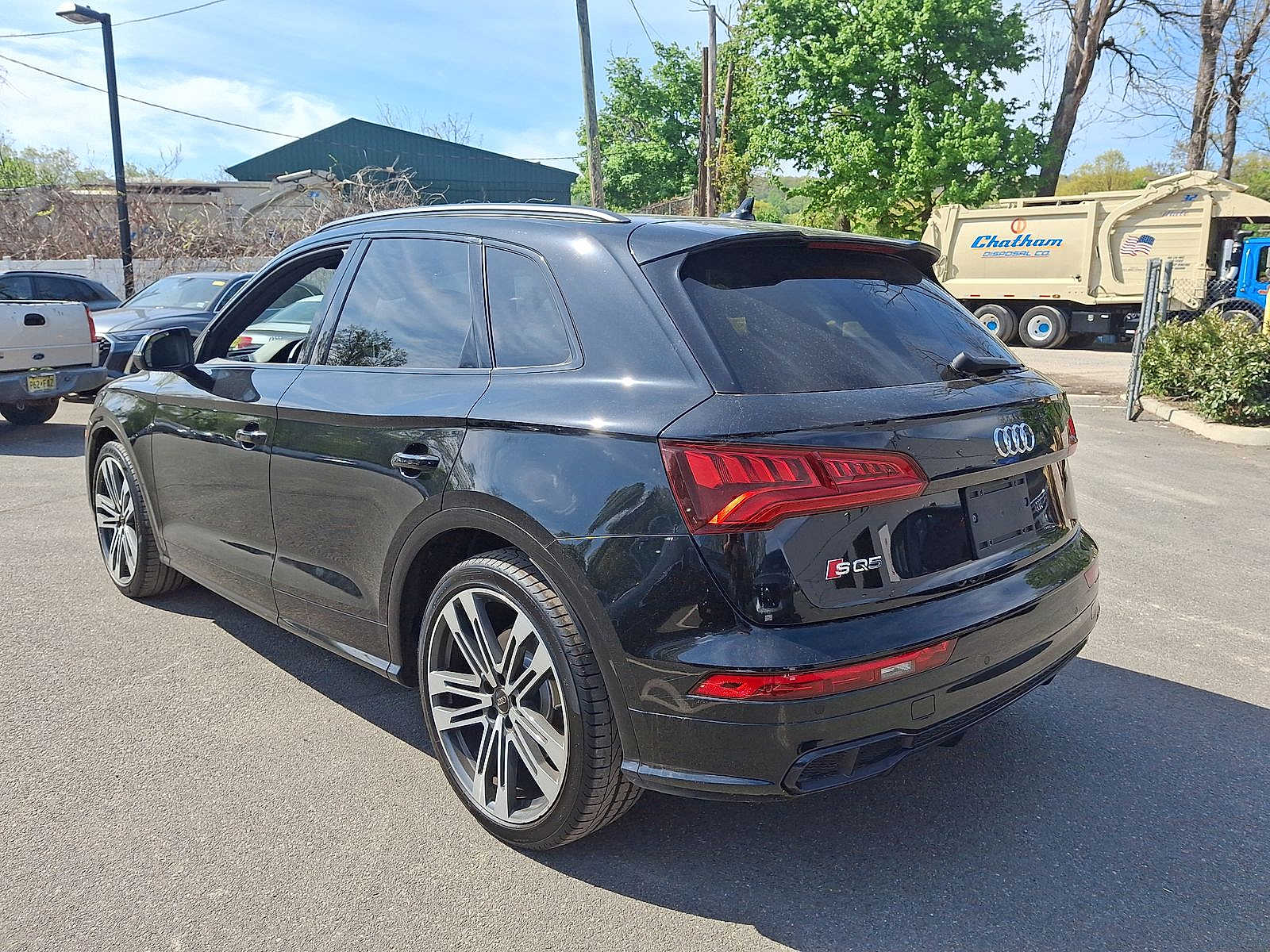 Thumbnail: 2020 Audi SQ5 - 22