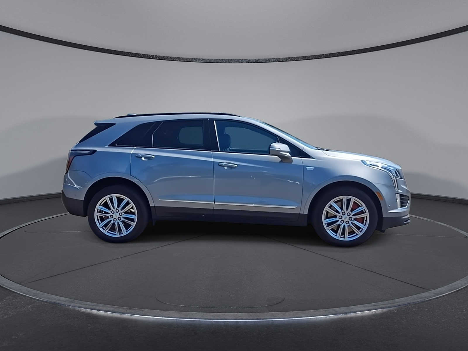 Thumbnail: 2023 Cadillac XT5 - 9