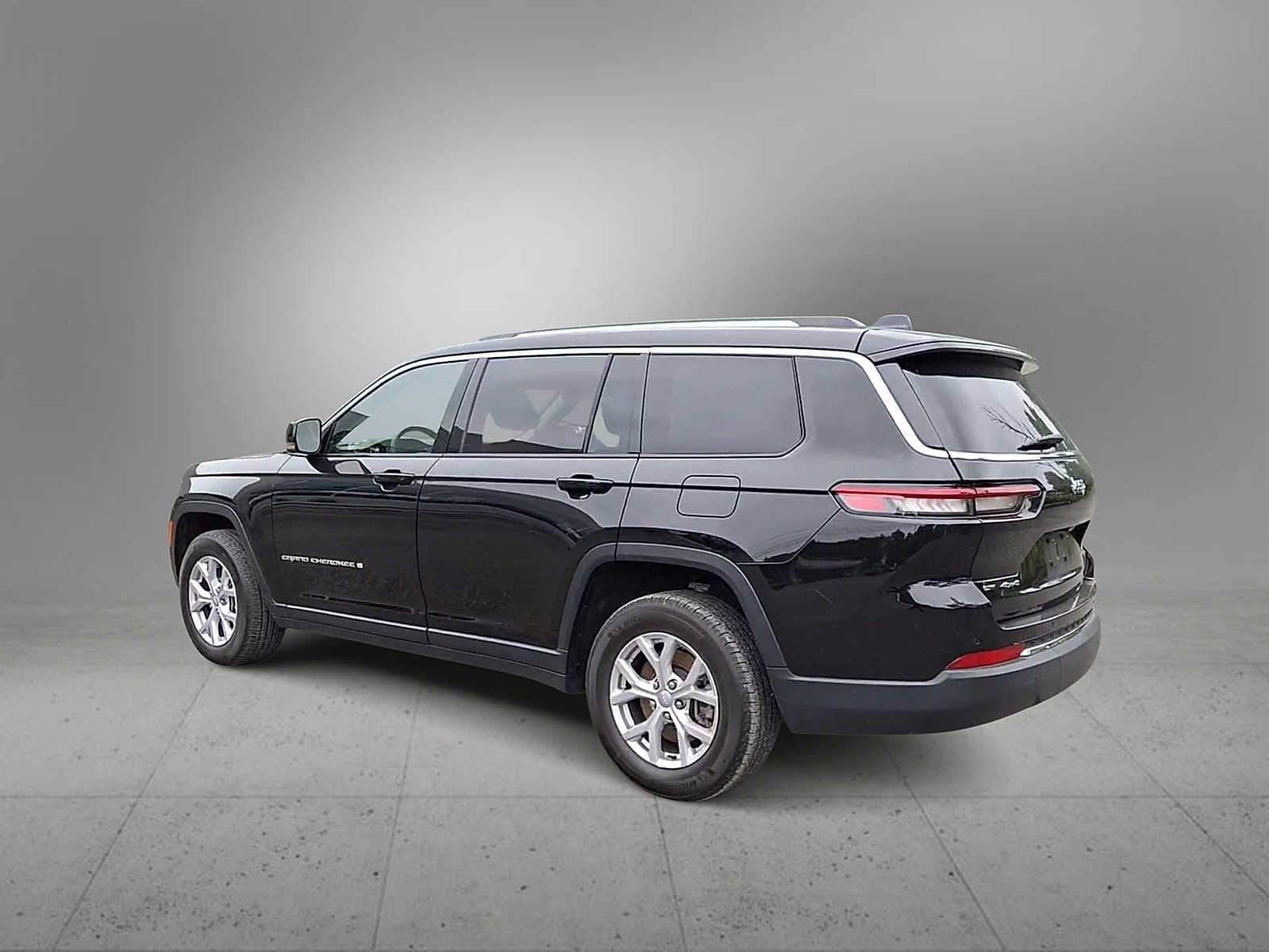 Thumbnail: 2022 Jeep Grand Cherokee - 8