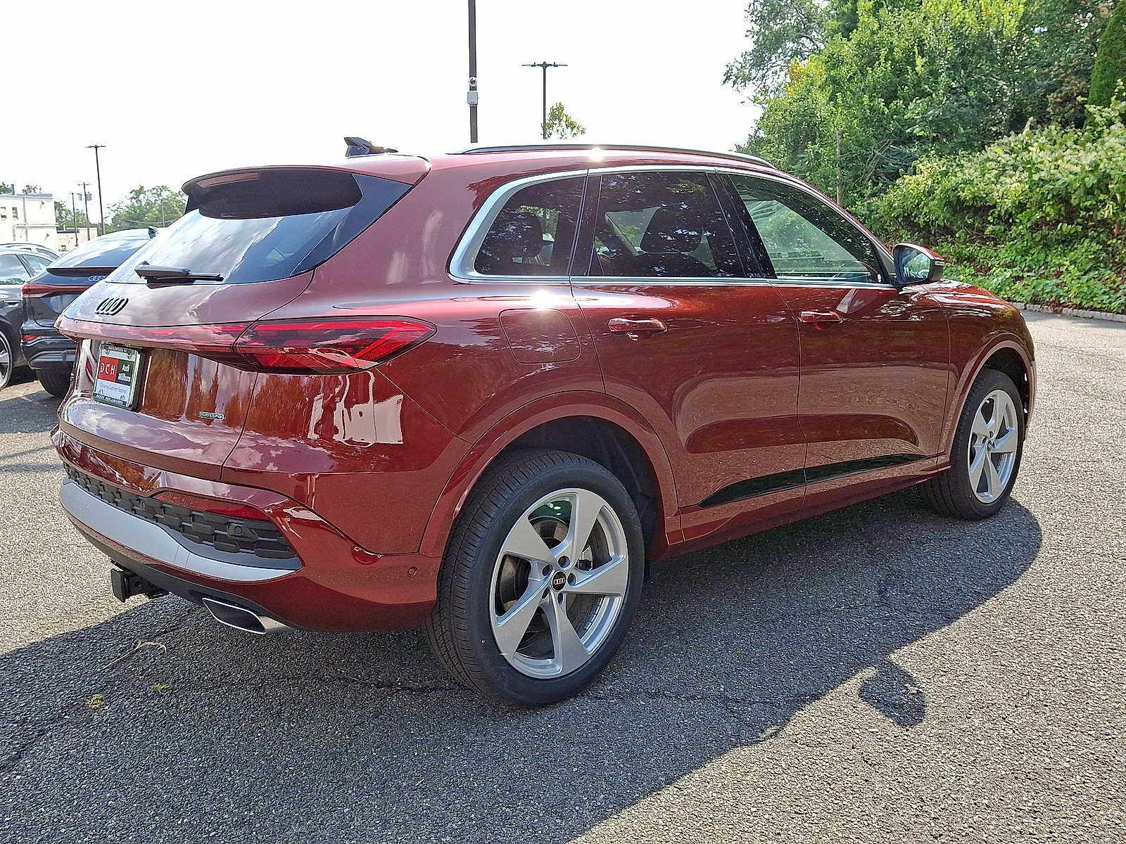 Thumbnail: 2025 Audi Q5 - 12