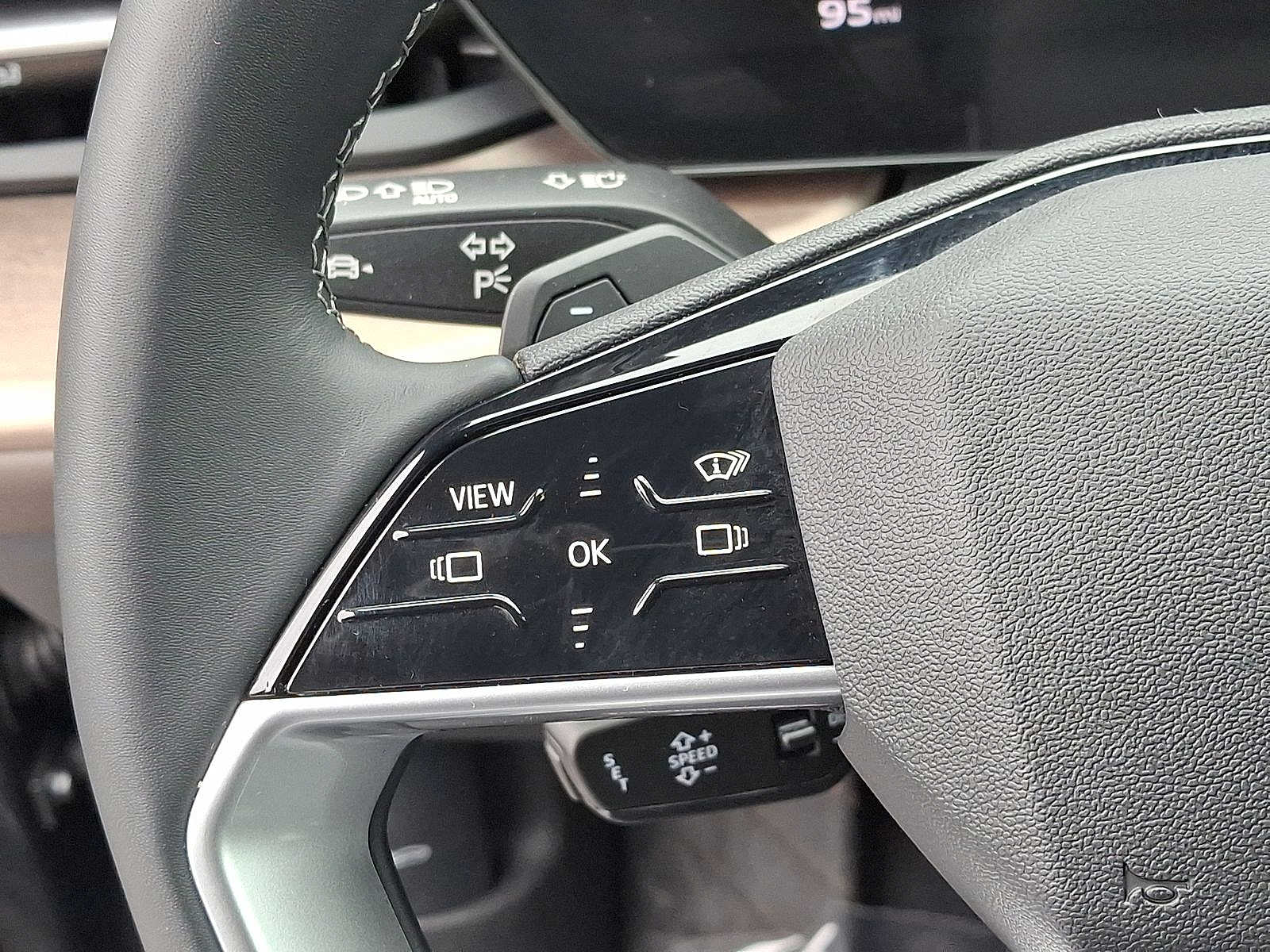 Thumbnail: 2025 Audi Q5 - 17