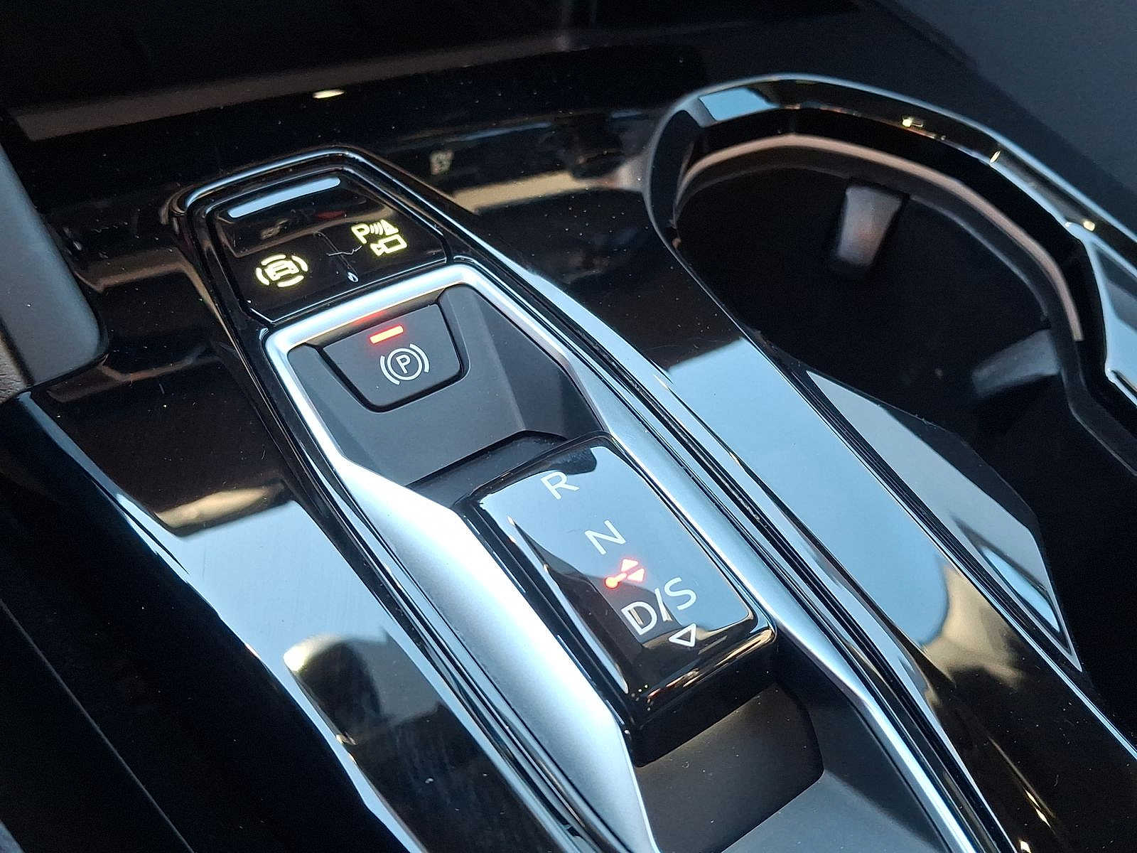 Thumbnail: 2025 Audi Q5 - 11