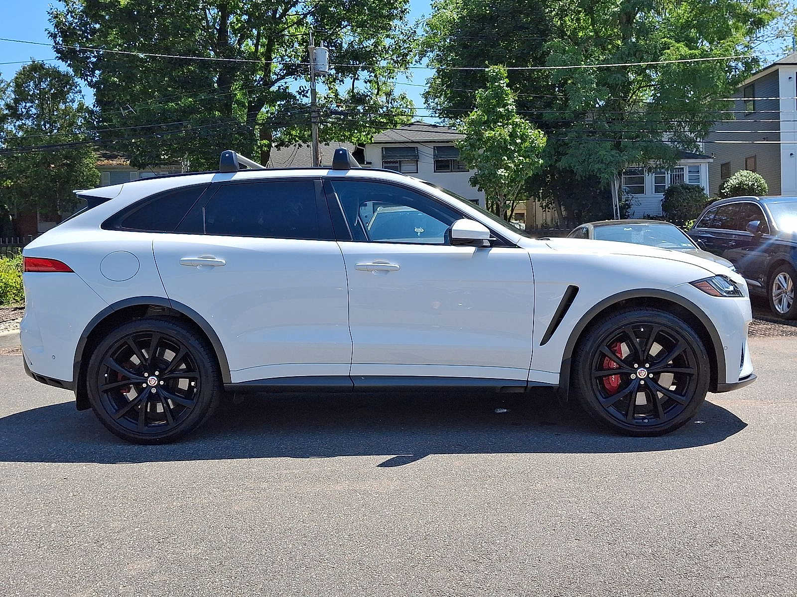 Thumbnail: 2020 Jaguar F-Pace - 26