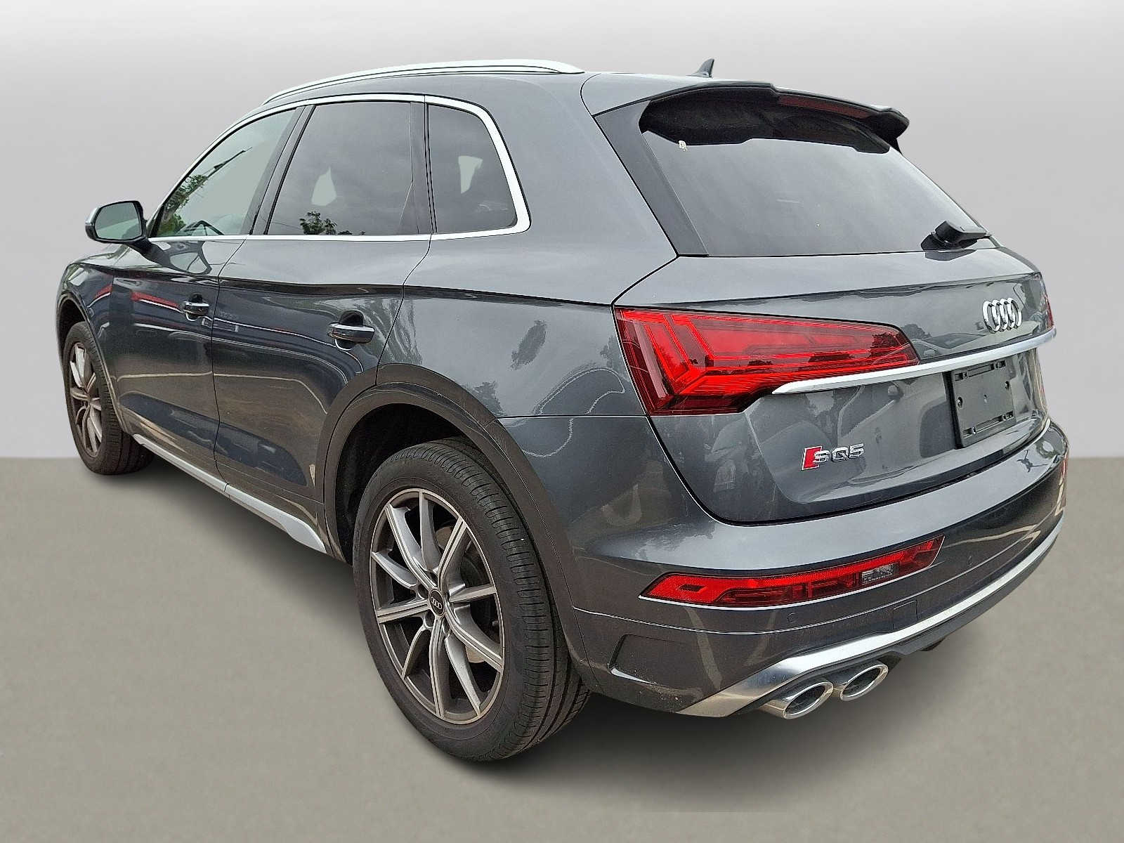 2022 Audi SQ5 Premium Plus photo 4