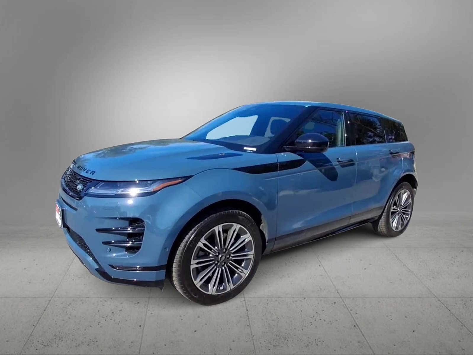 Thumbnail: 2024 Land Rover Range Rover Evoque - 3