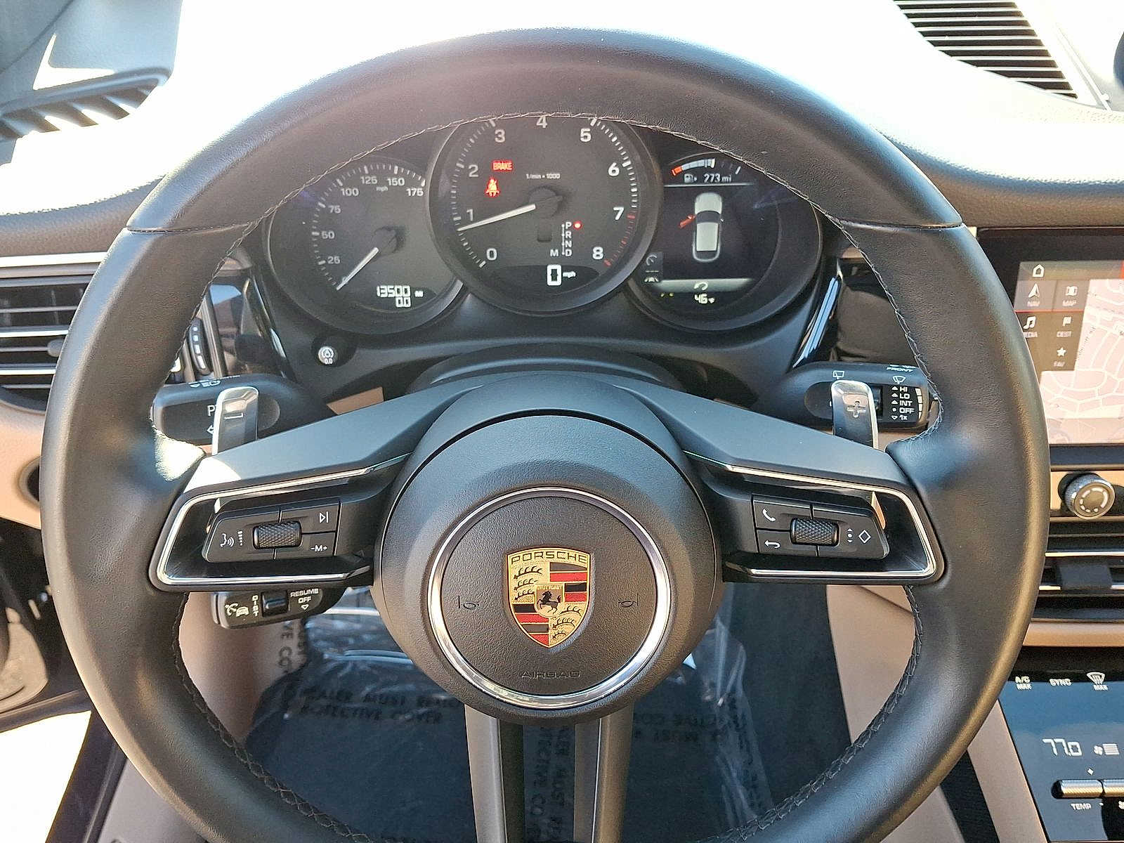 Thumbnail: 2024 Porsche Macan - 16