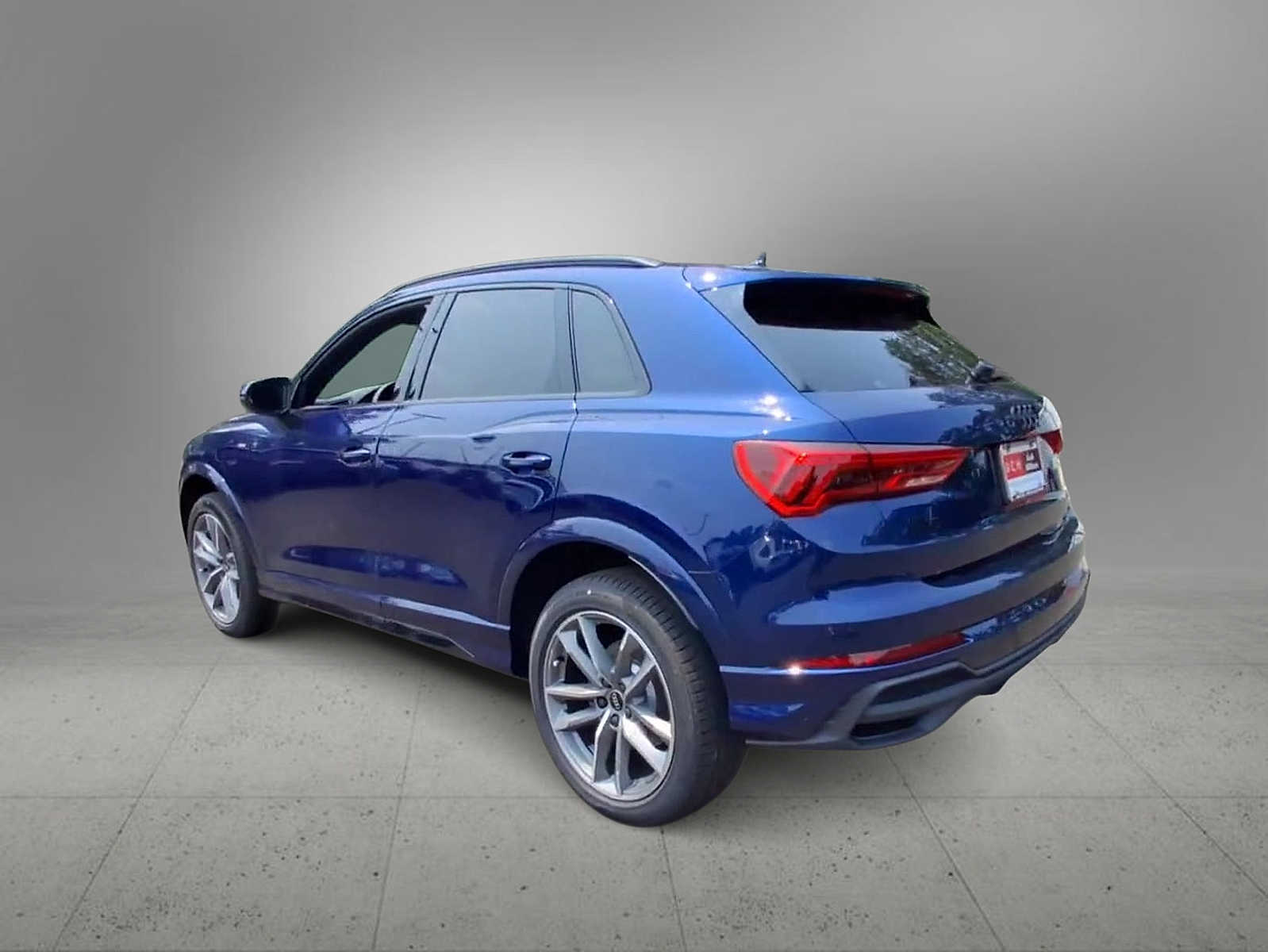 Thumbnail: 2025 Audi Q3 - 6