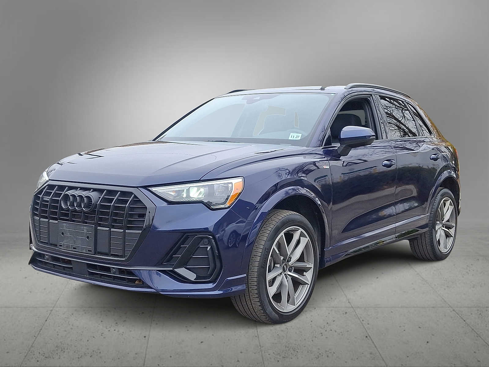 Thumbnail: 2022 Audi Q3 - 1