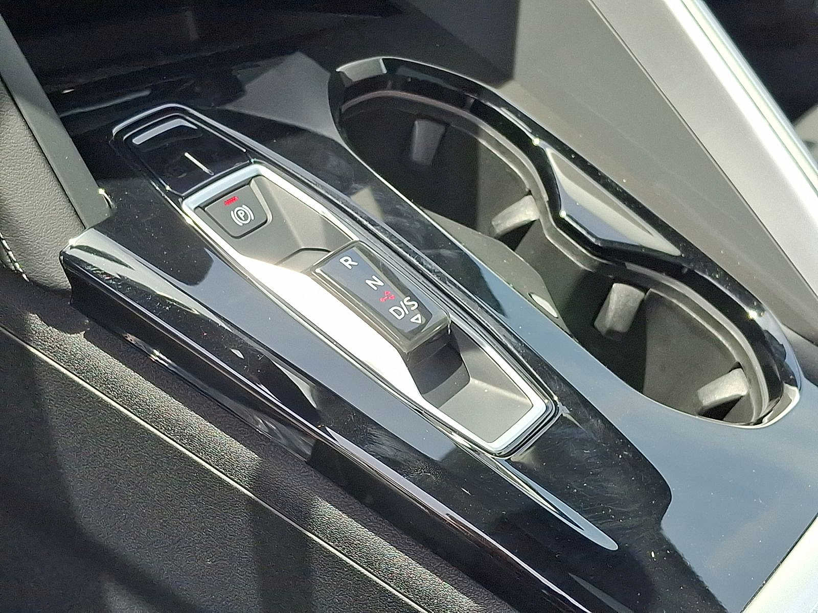 Thumbnail: 2025 Audi Q5 - 12