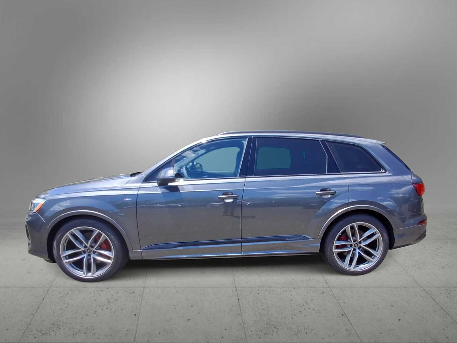 Thumbnail: 2026 Audi Q7 - 5
