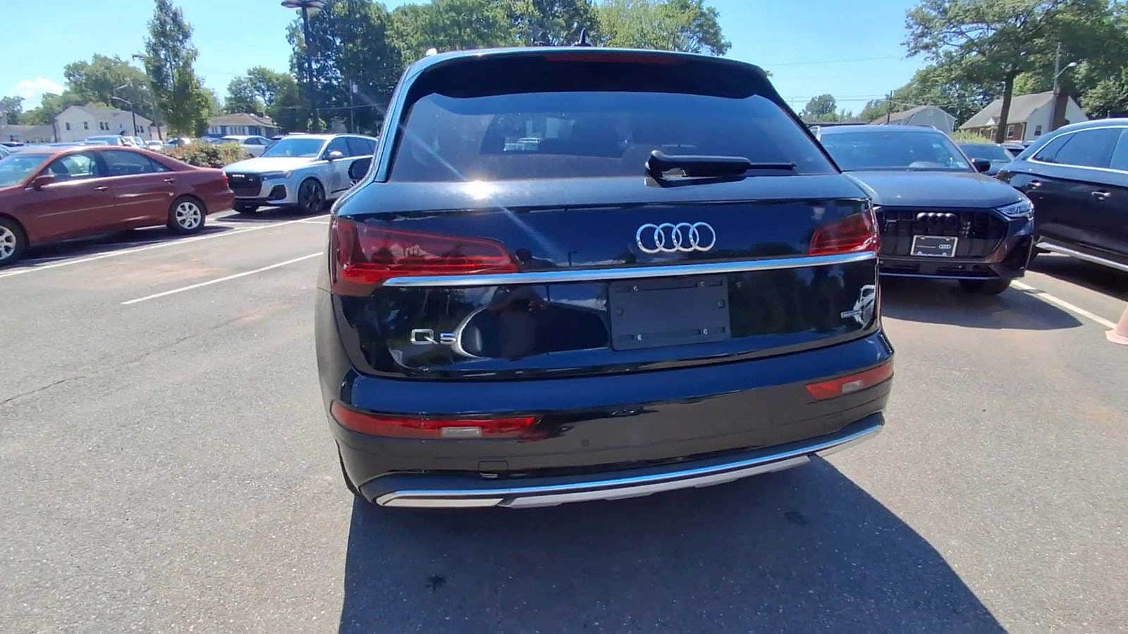Thumbnail: 2023 Audi Q5 - 7