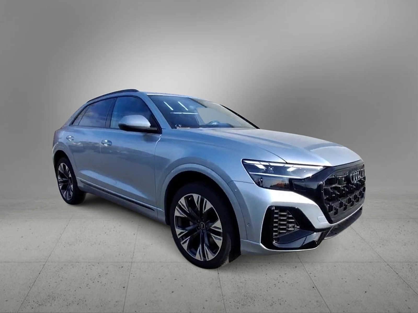 Thumbnail: 2025 Audi Q8 - 2