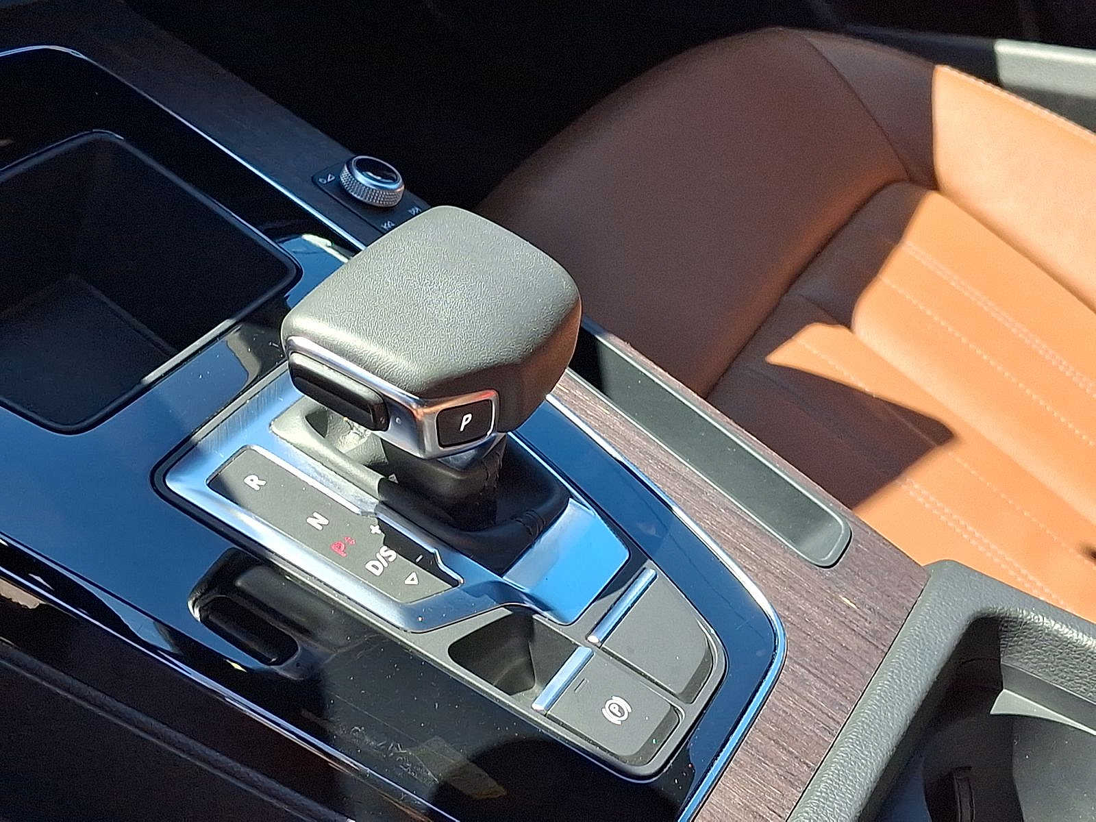 Thumbnail: 2023 Audi Q5 - 12