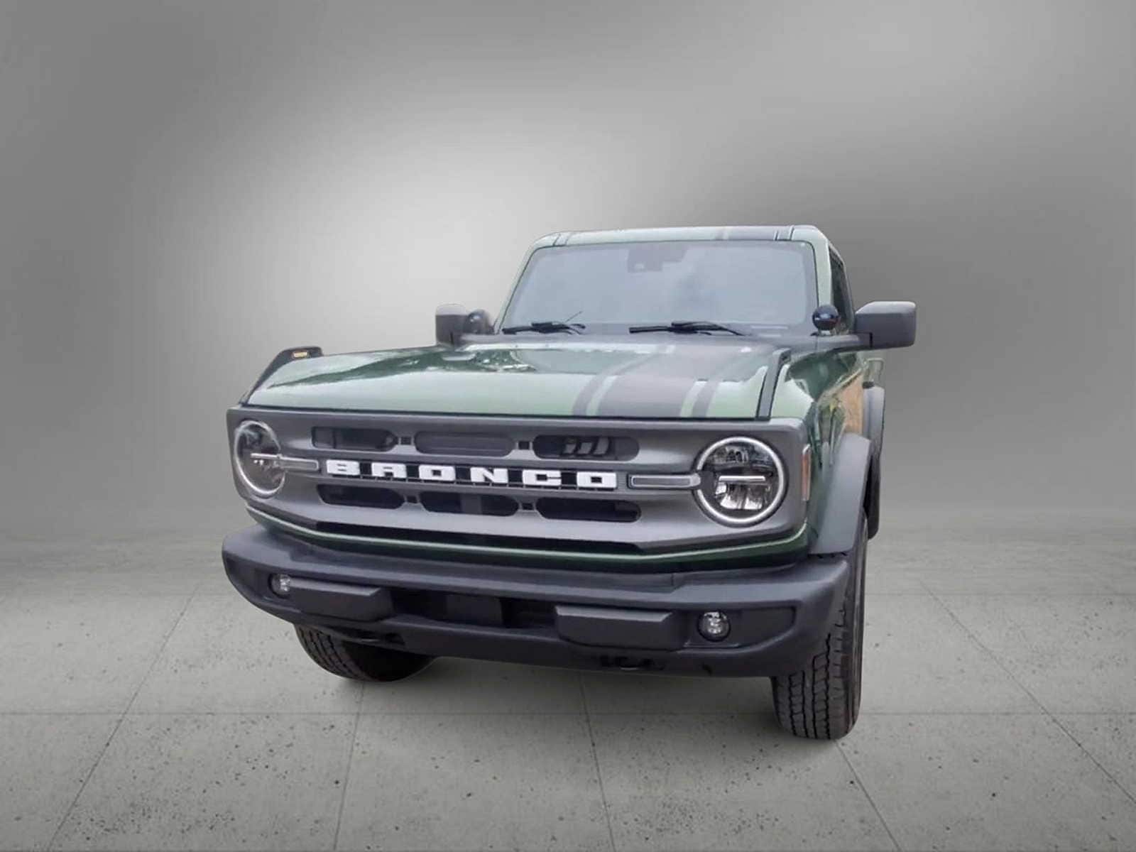 Thumbnail: 2022 Ford Bronco - 3