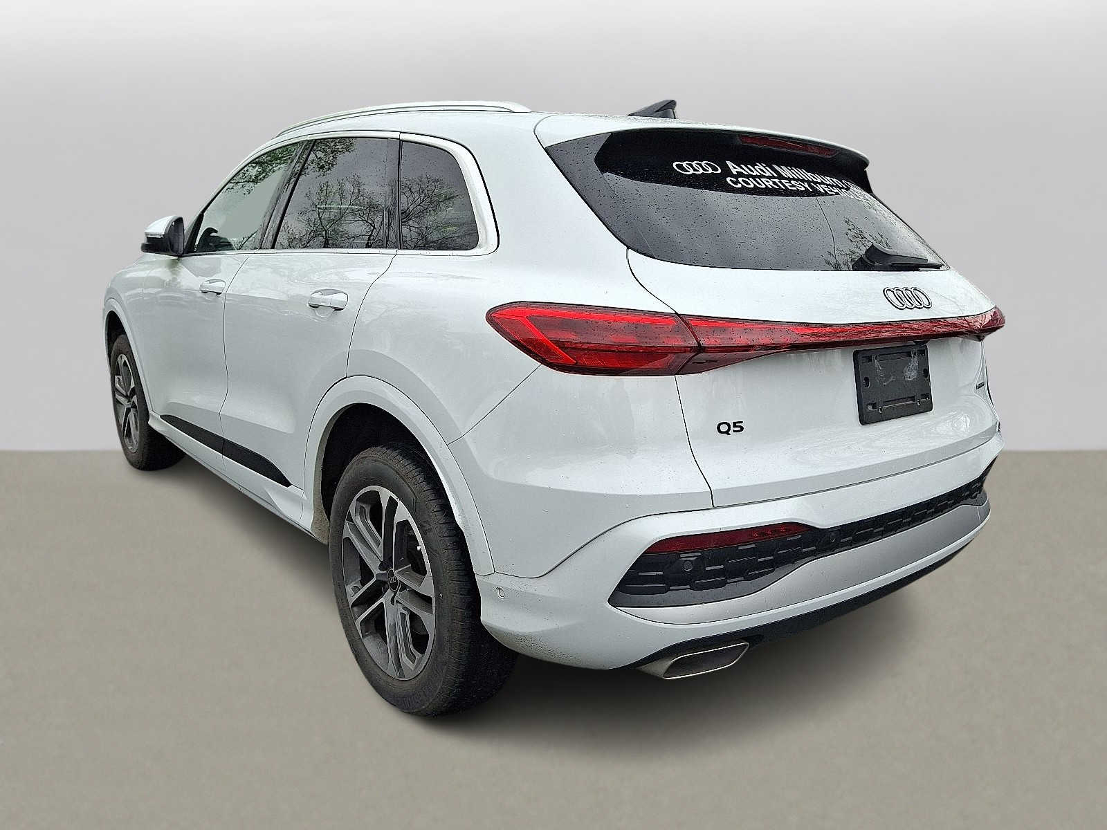 Thumbnail: 2025 Audi Q5 - 4