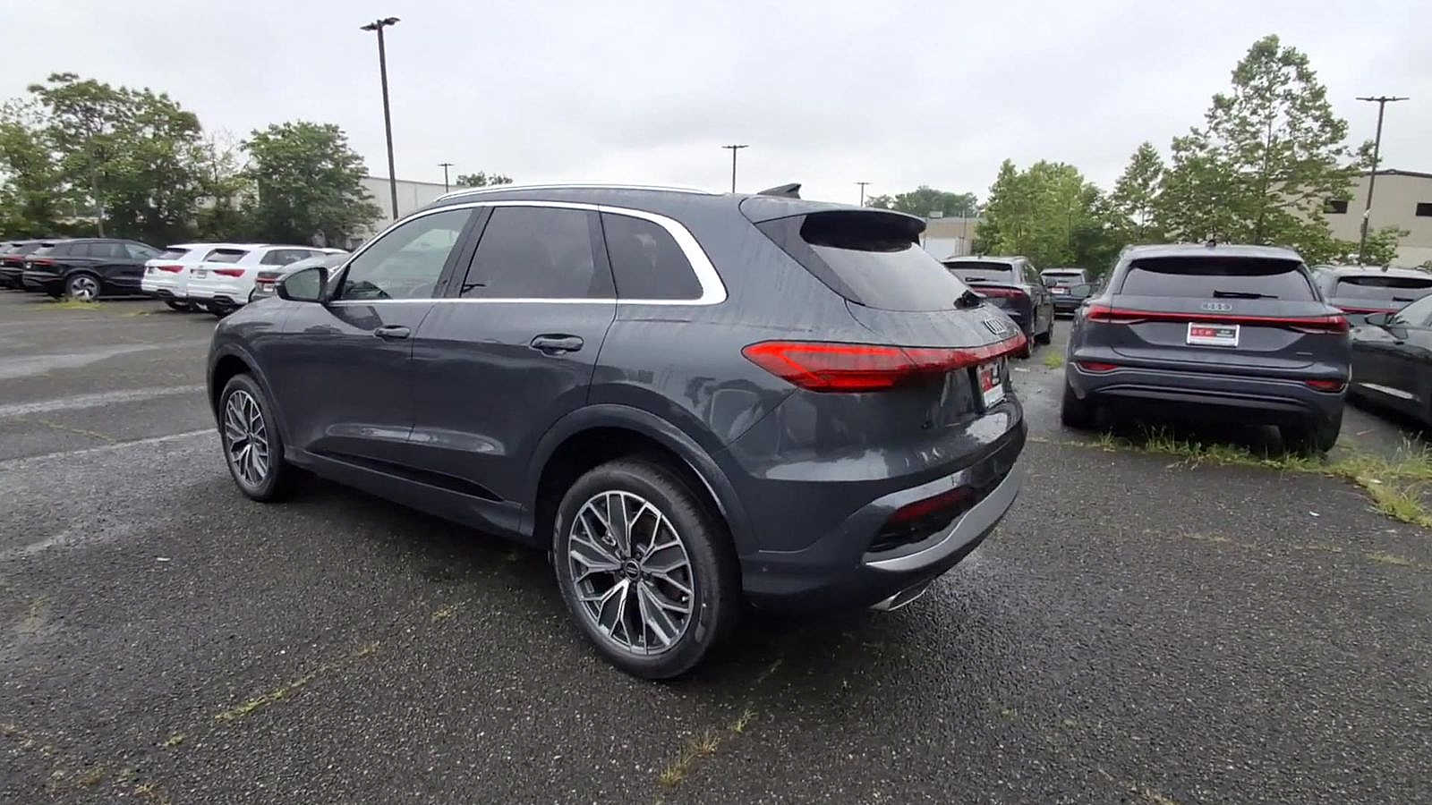 Thumbnail: 2025 Audi Q5 - 6