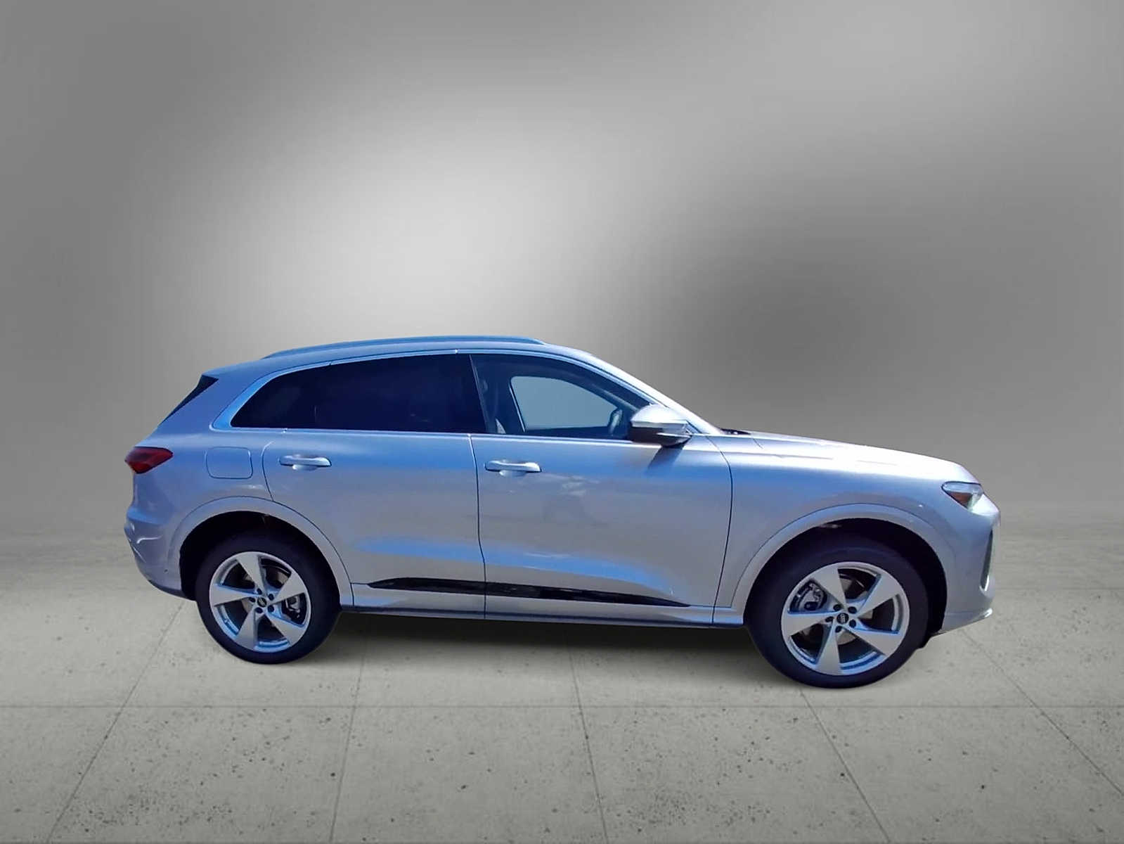 Thumbnail: 2026 Audi Q5 - 9