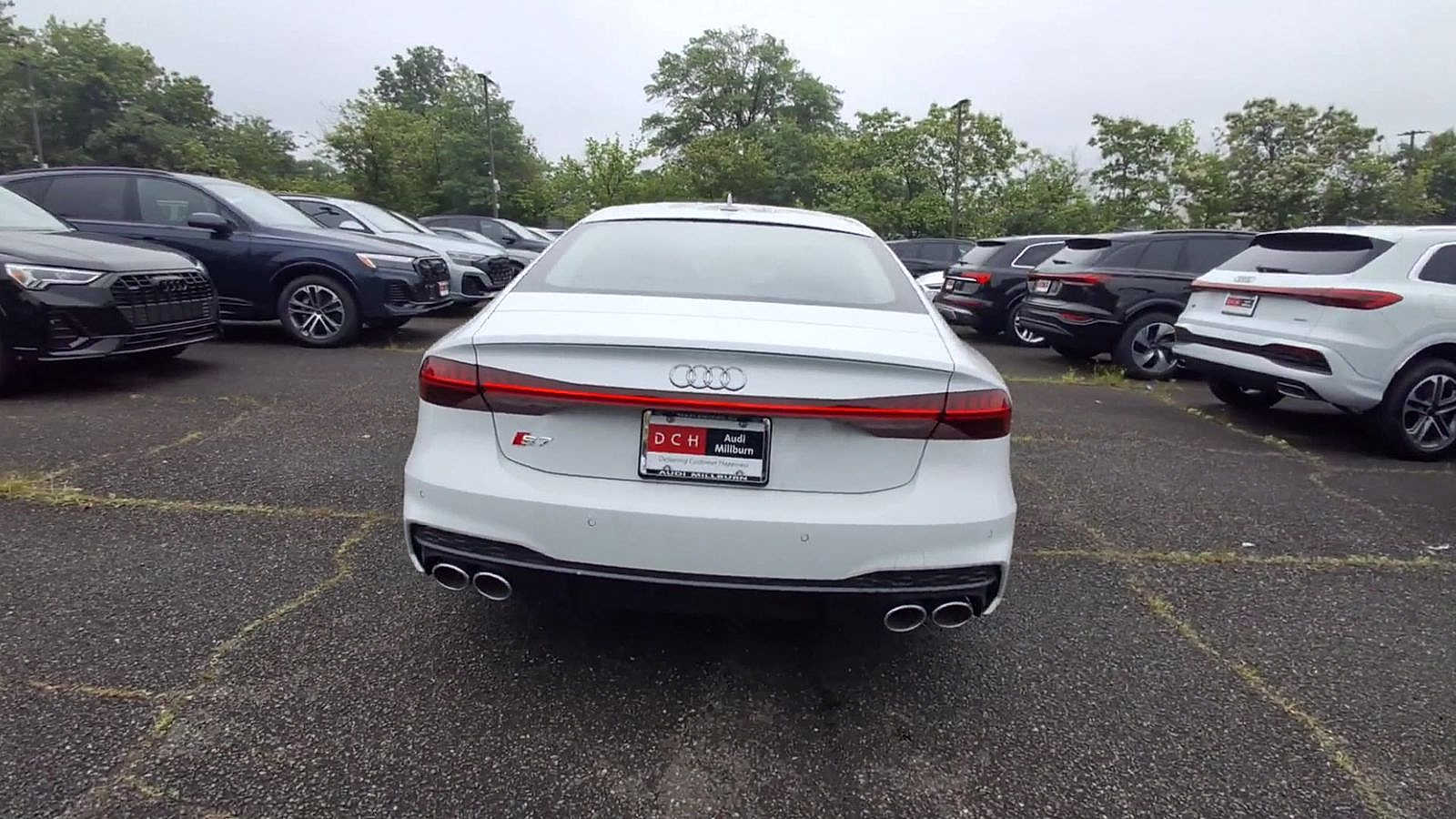 Thumbnail: 2025 Audi S7 - 7