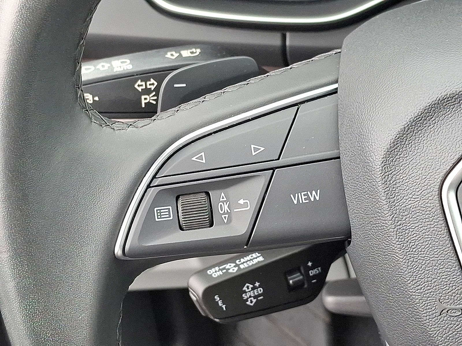 Thumbnail: 2023 Audi Q5 - 17