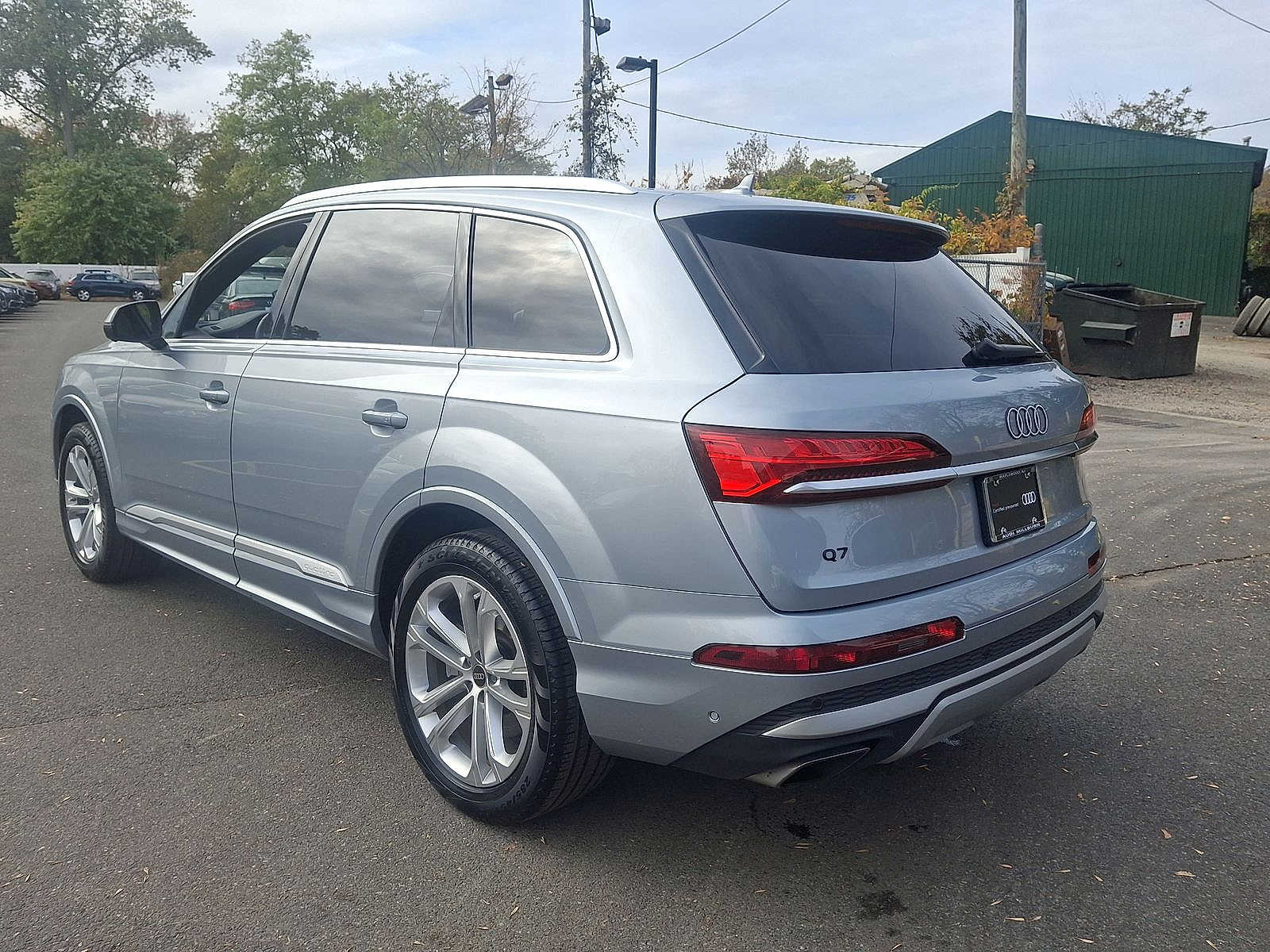 Thumbnail: 2025 Audi Q7 - 19