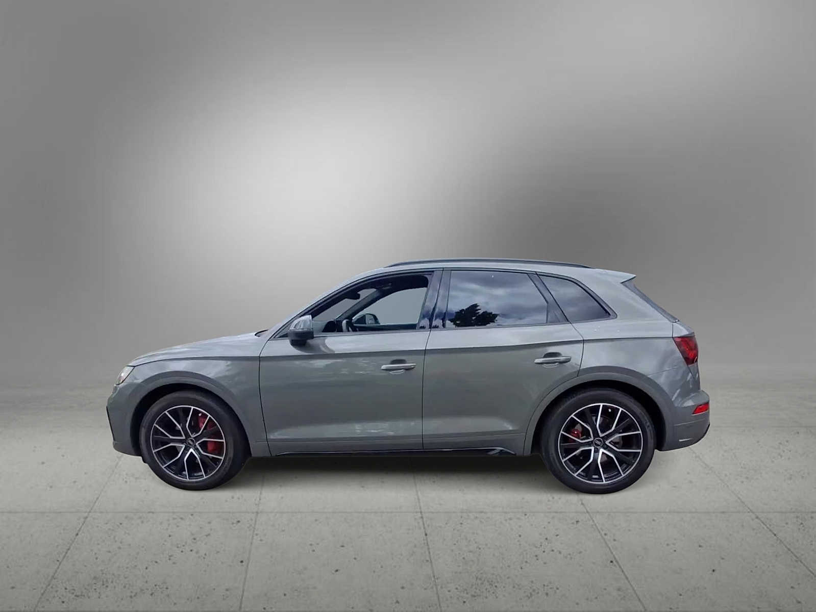 Thumbnail: 2023 Audi SQ5 - 4