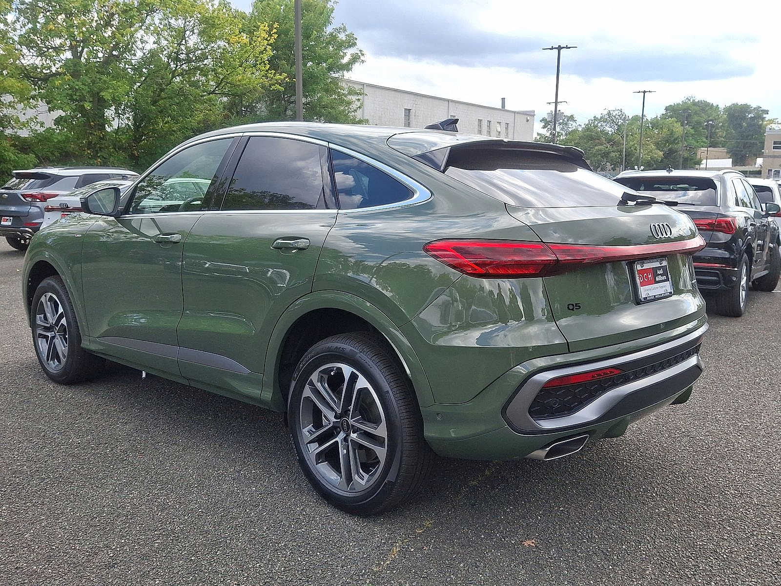 Thumbnail: 2025 Audi Q5 - 11