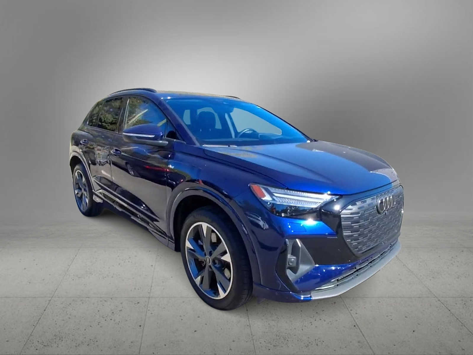 2023 Audi Q4 50 E-tron Prestige photo 2