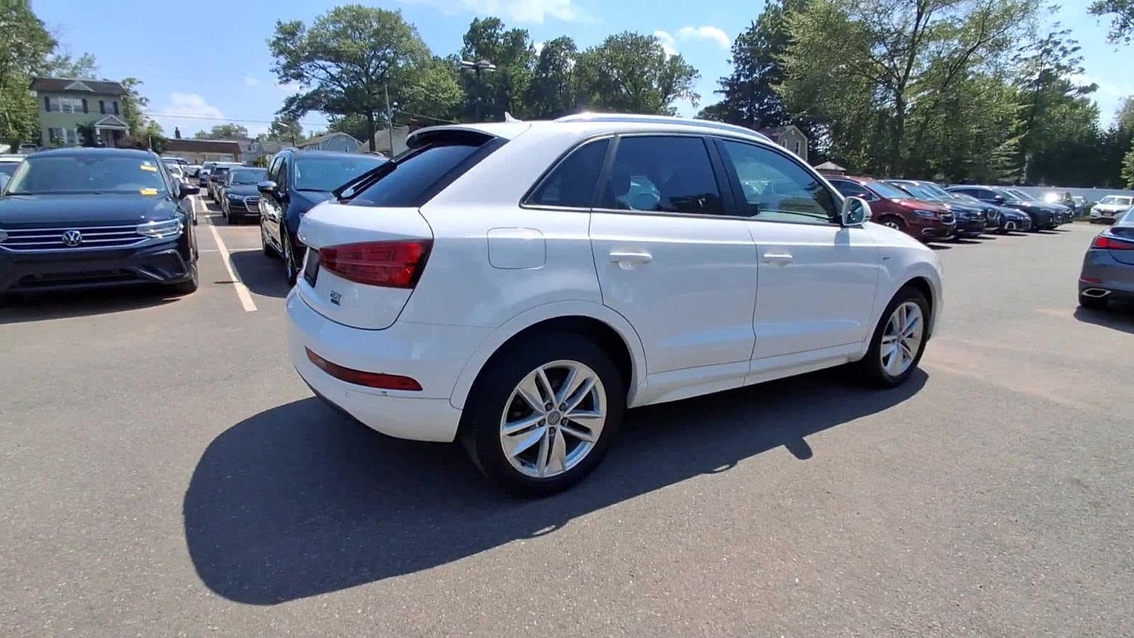 Thumbnail: 2018 Audi Q3 - 8