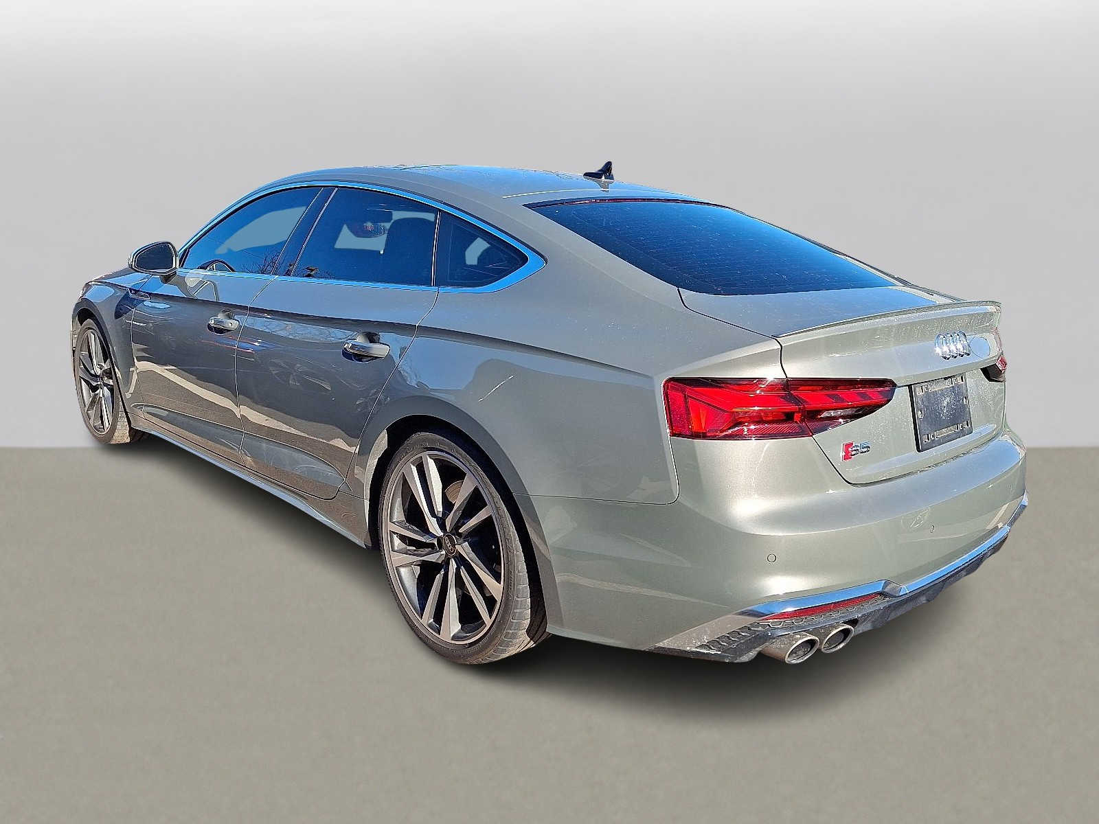 Thumbnail: 2023 Audi S5 - 4
