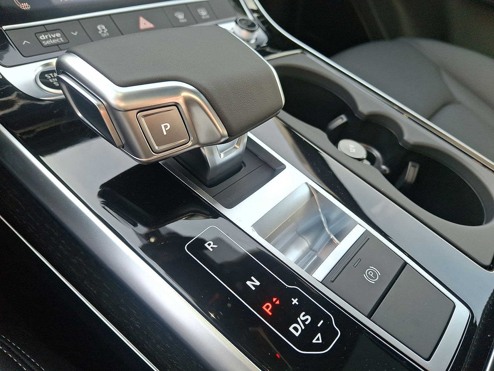 Thumbnail: 2026 Audi Q7 - 13