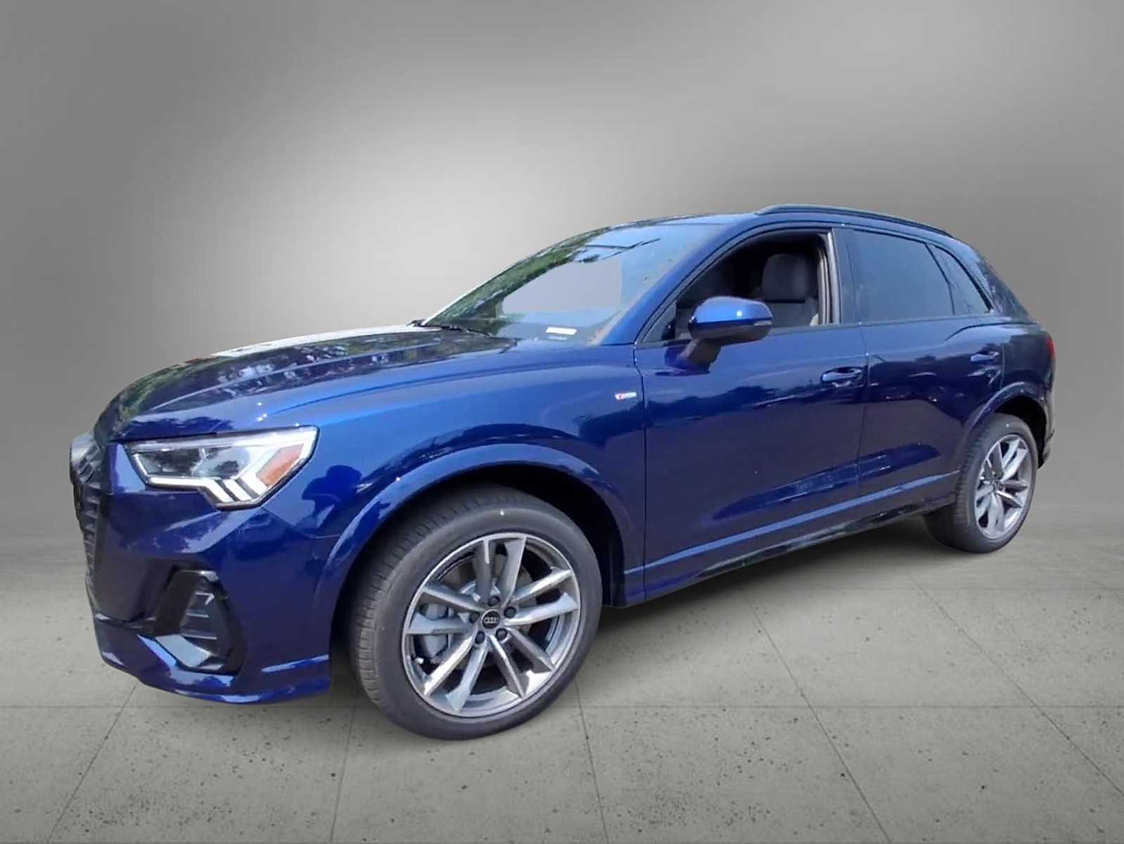 Thumbnail: 2025 Audi Q3 - 4