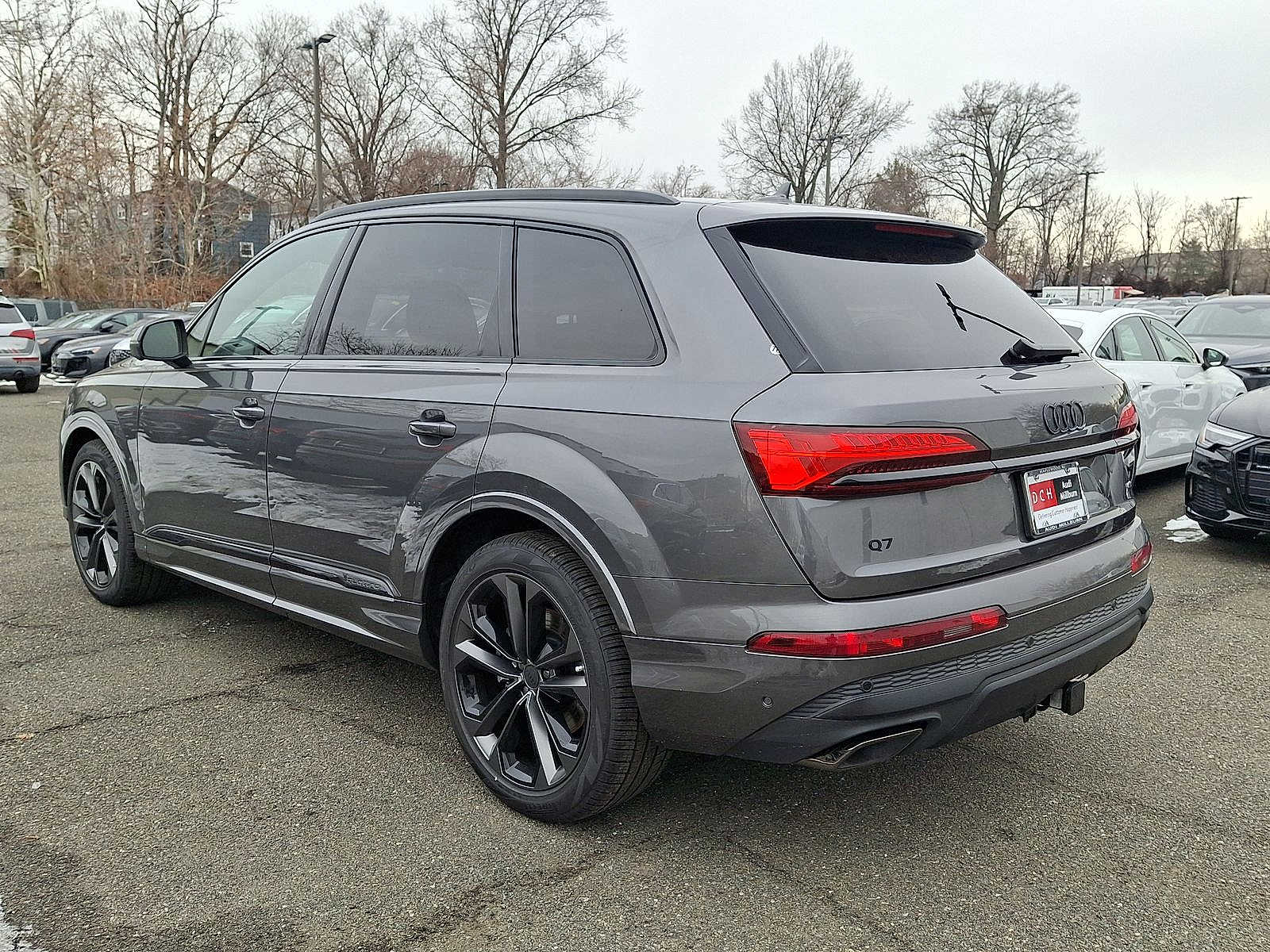 Thumbnail: 2026 Audi Q7 - 12