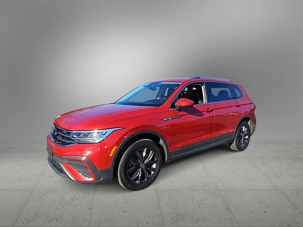 Used 2022 Volkswagen Tiguan SE SUV