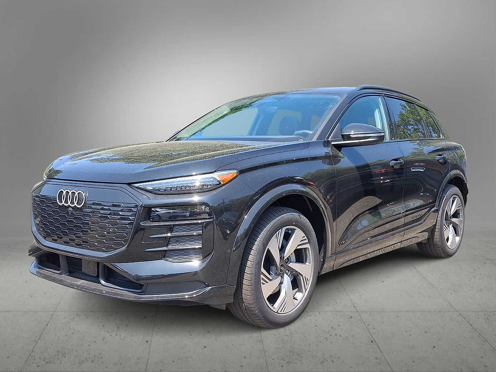 2025 Audi Q6 e-tron Premium Plus -
                  Maplewood, NJ