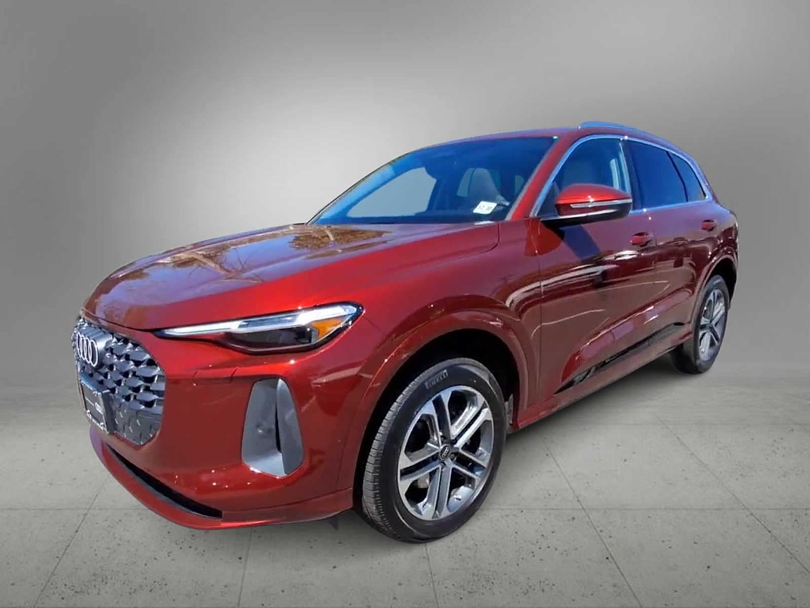 Thumbnail: 2025 Audi Q5 - 4