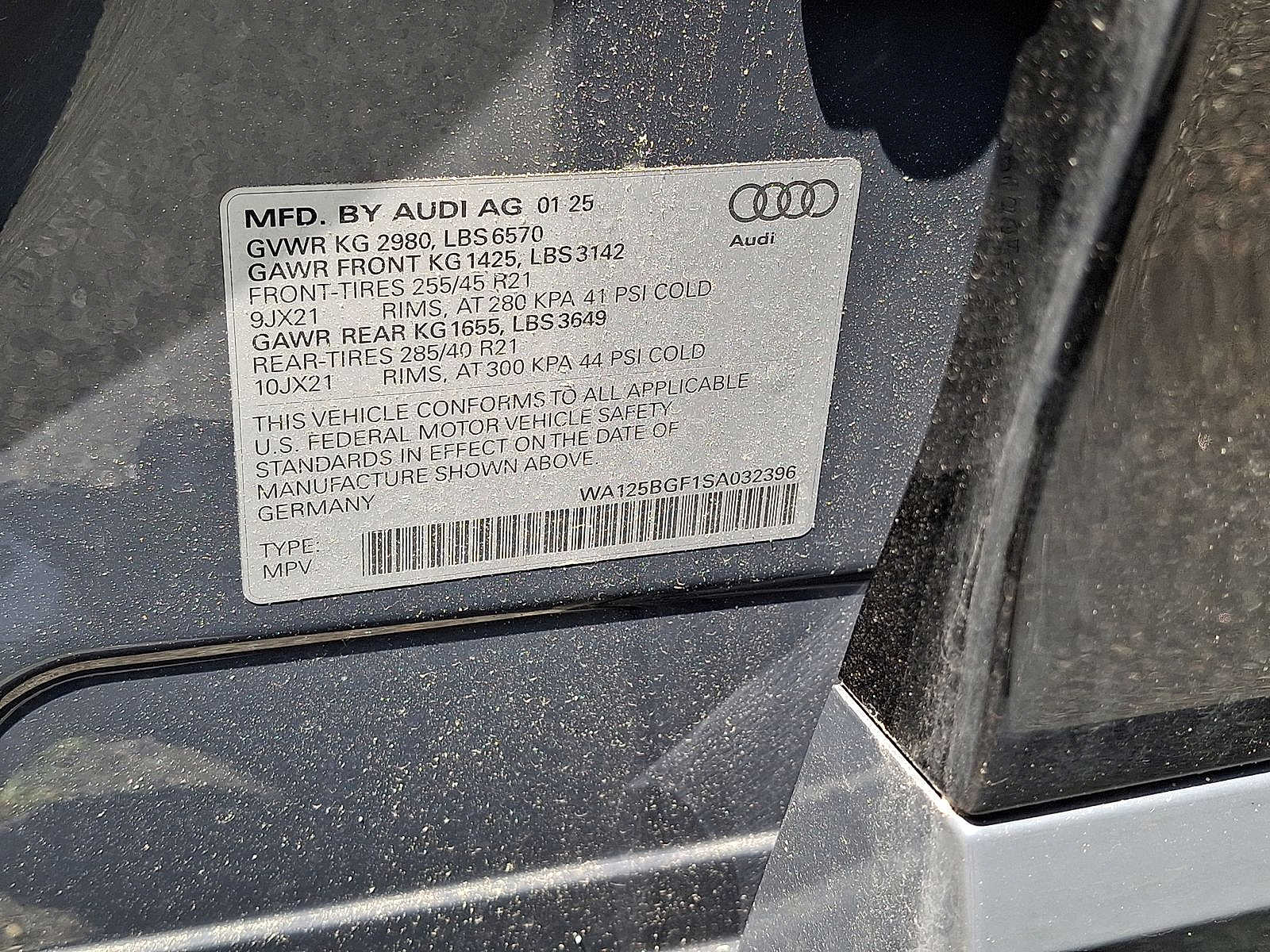 Thumbnail: 2025 Audi SQ6 e-tron - 17