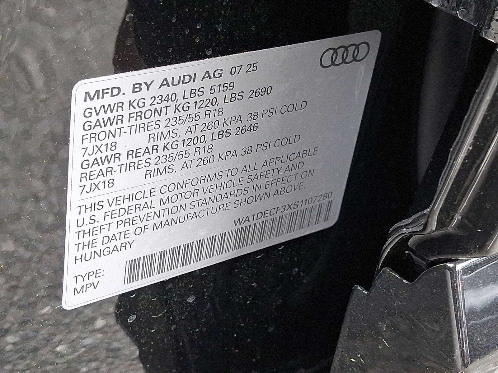 Thumbnail: 2025 Audi Q3 - 16