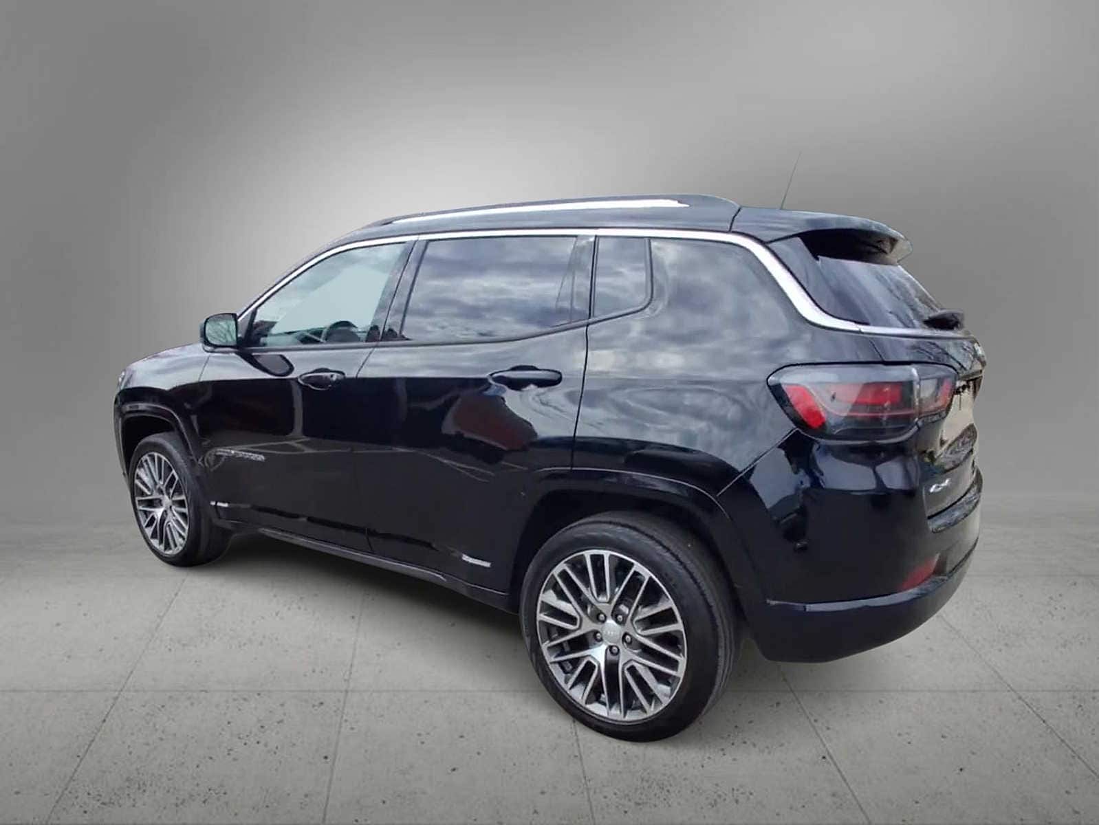 Thumbnail: 2022 Jeep Compass - 6