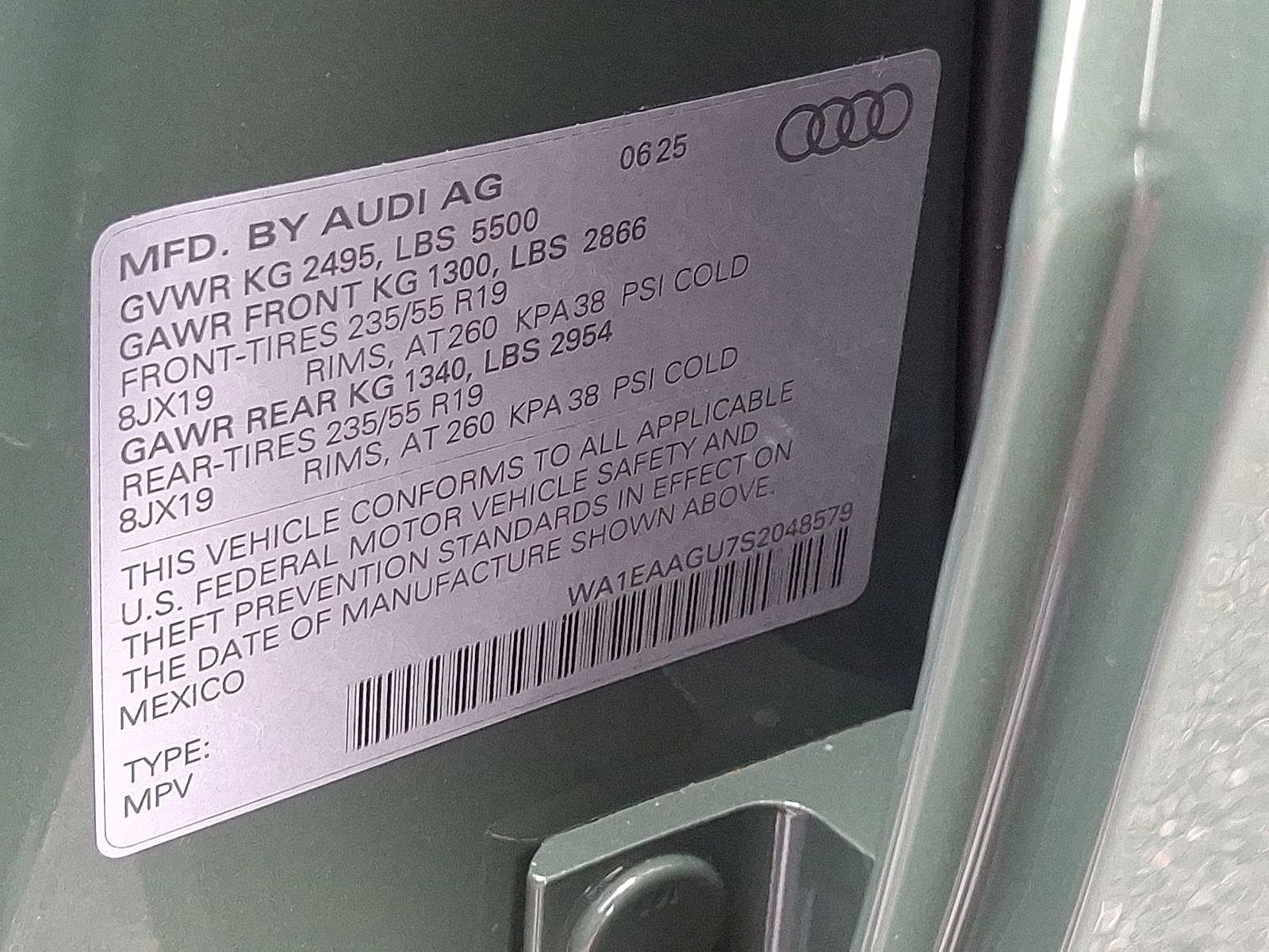 Thumbnail: 2025 Audi Q5 - 16