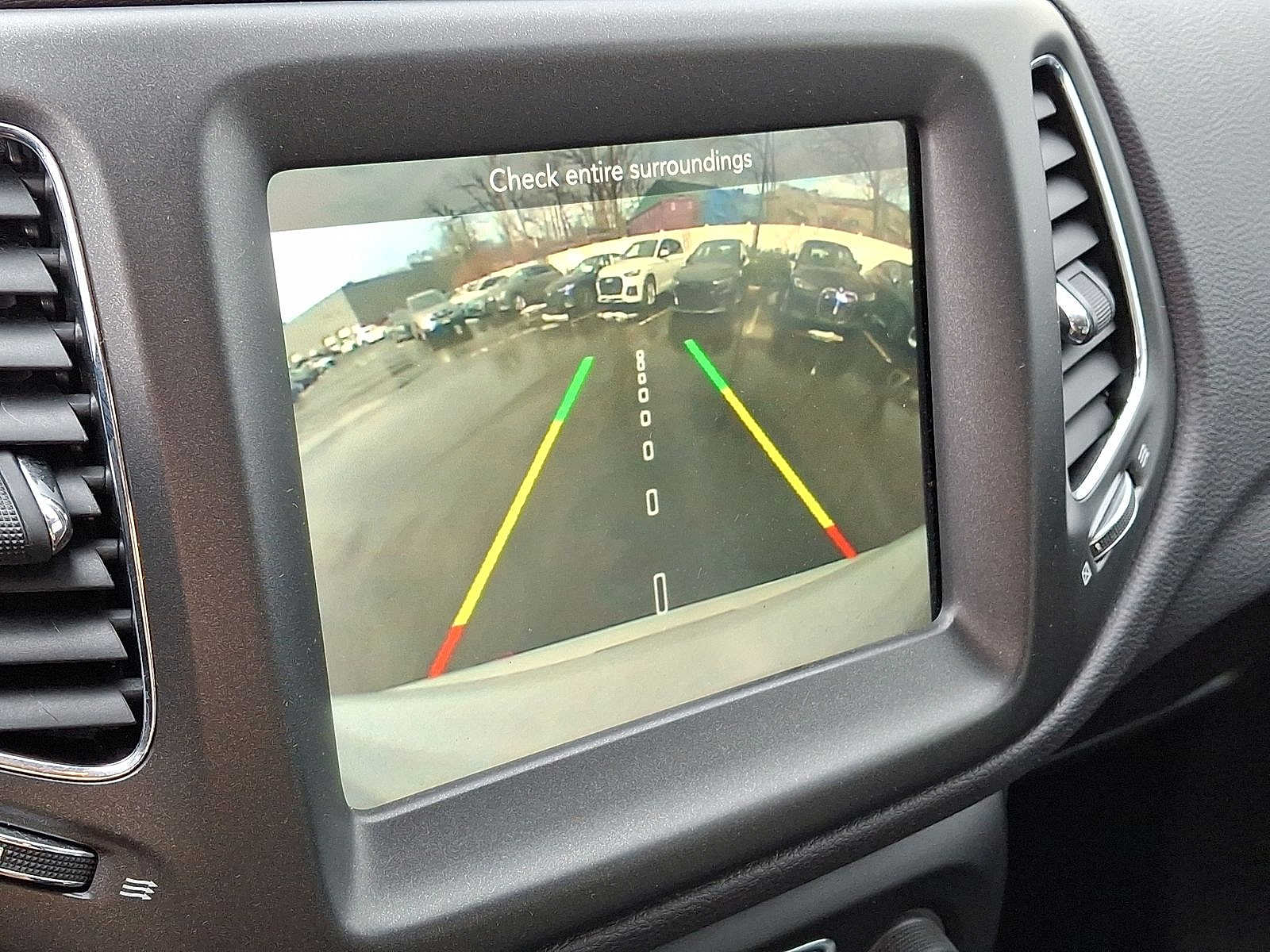 Thumbnail: 2018 Jeep Compass - 15