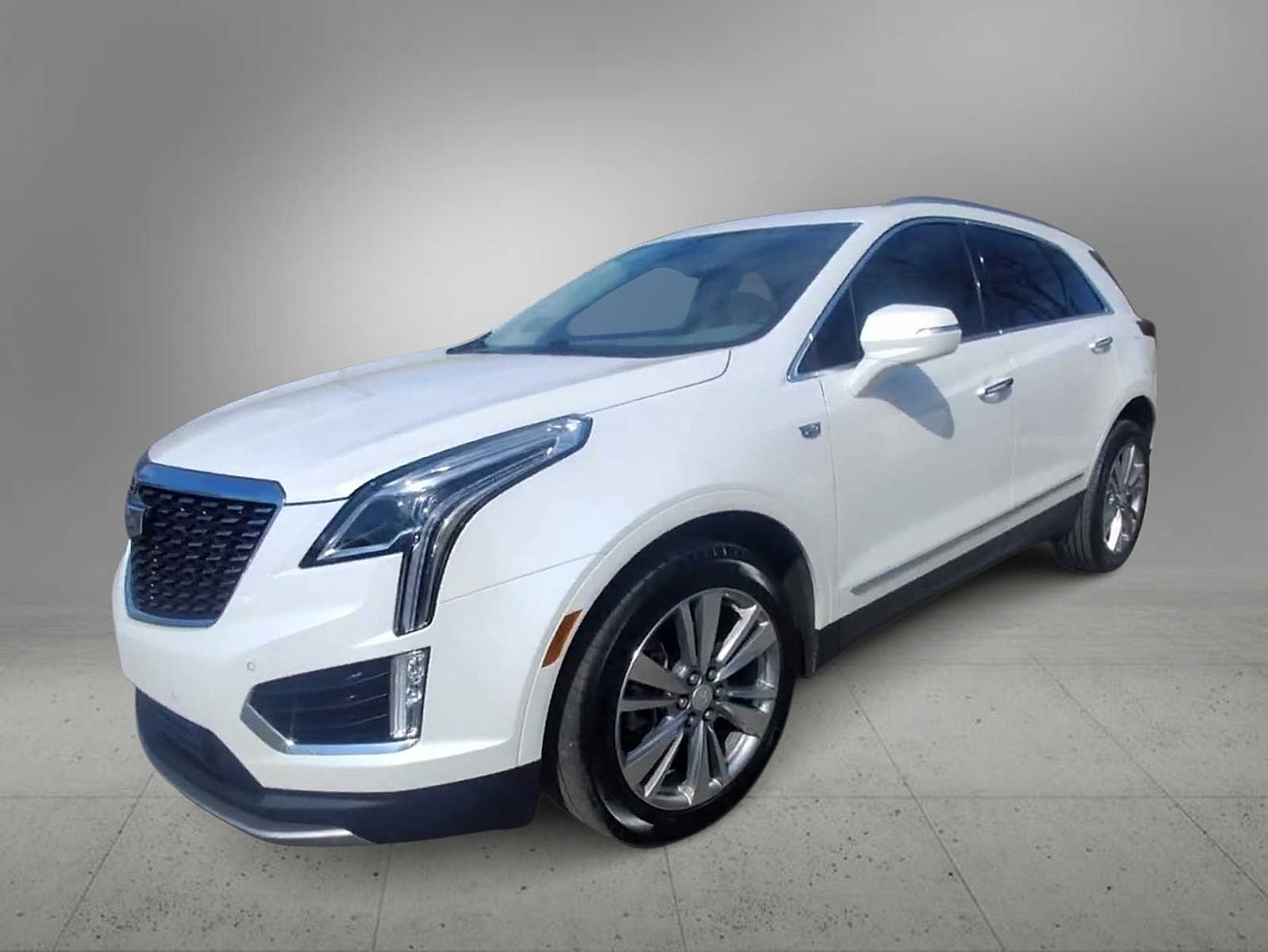 Thumbnail: 2024 Cadillac XT5 - 4