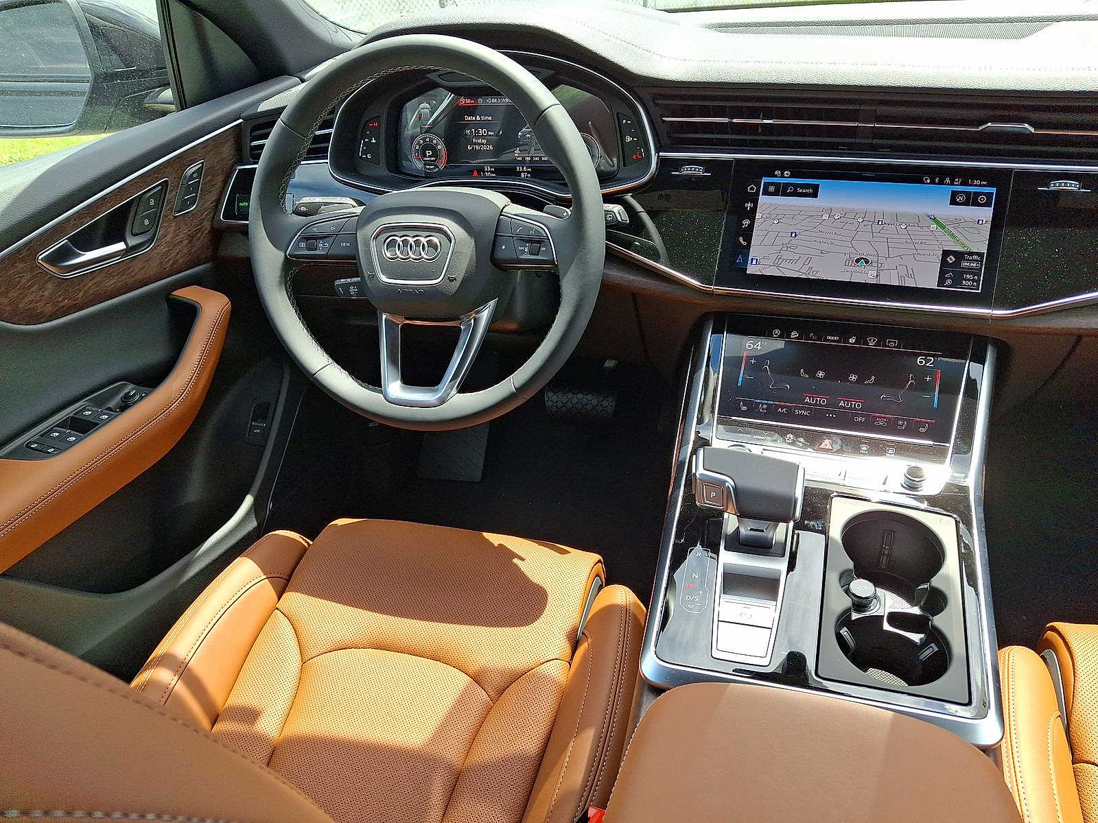 Thumbnail: 2026 Audi Q8 - 15