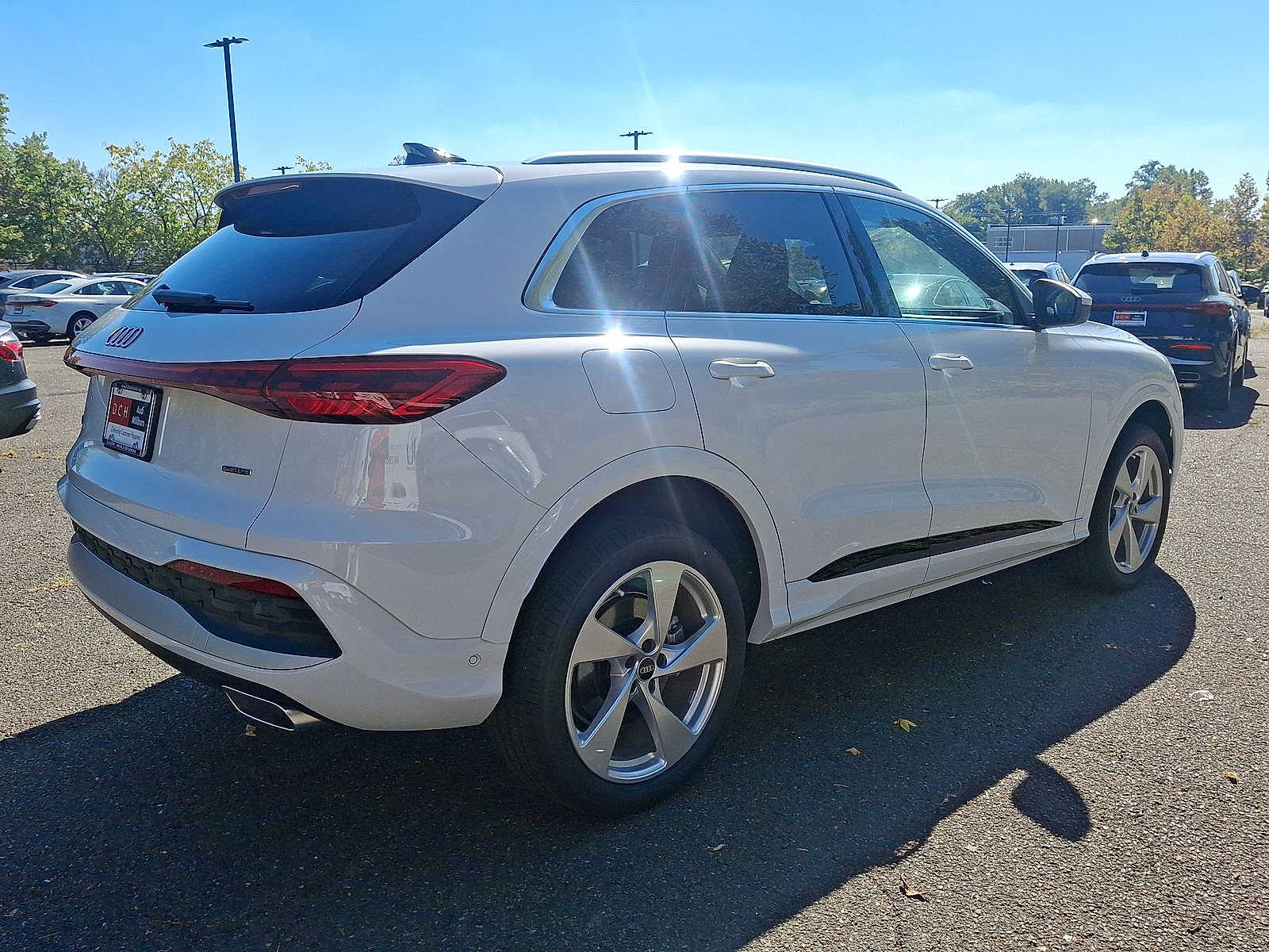 Thumbnail: 2025 Audi Q5 - 12