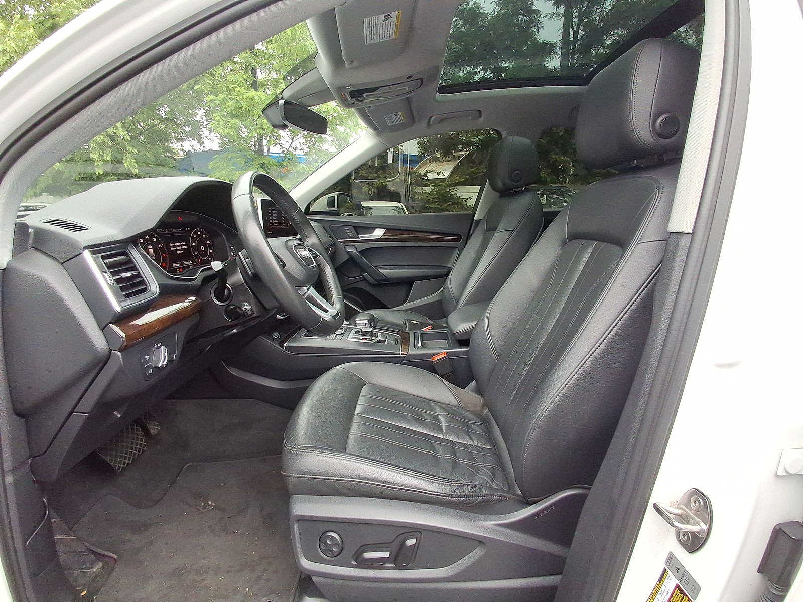 2018 Audi Q5 e Premium Plus 11