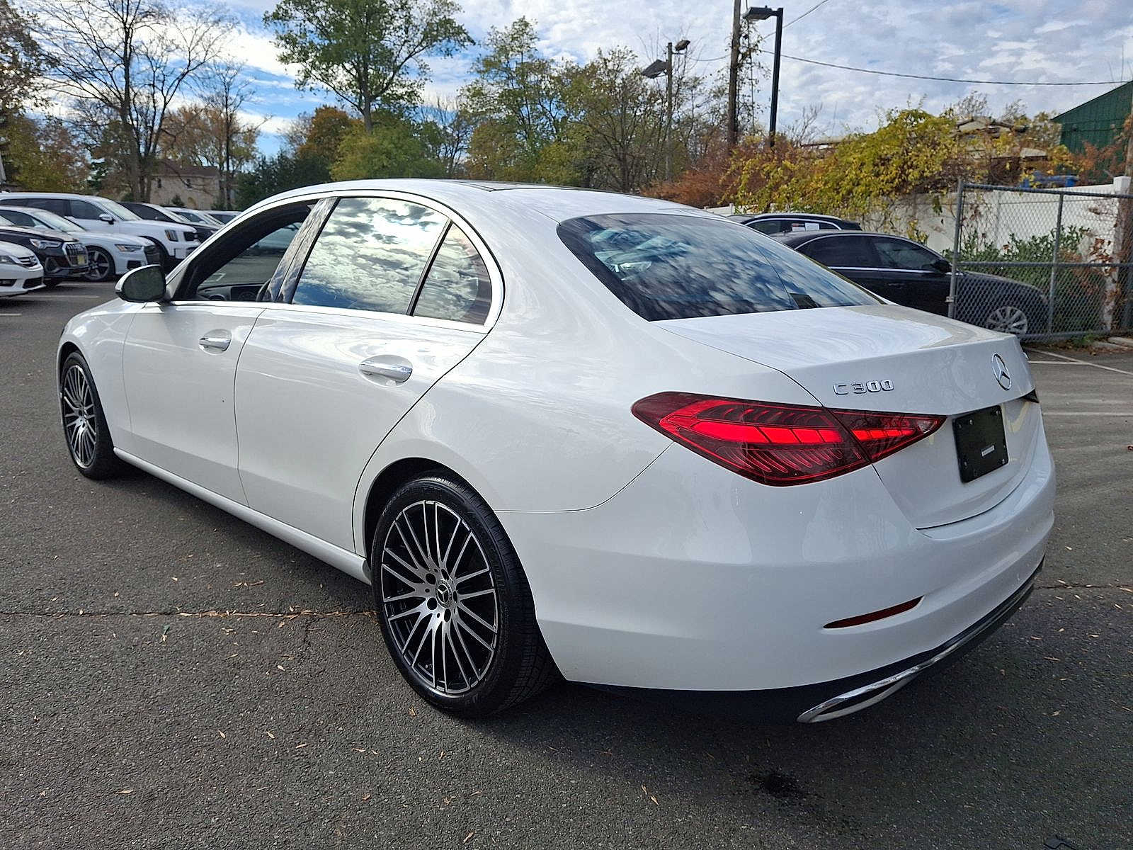 Thumbnail: 2023 Mercedes-Benz C-Class - 20