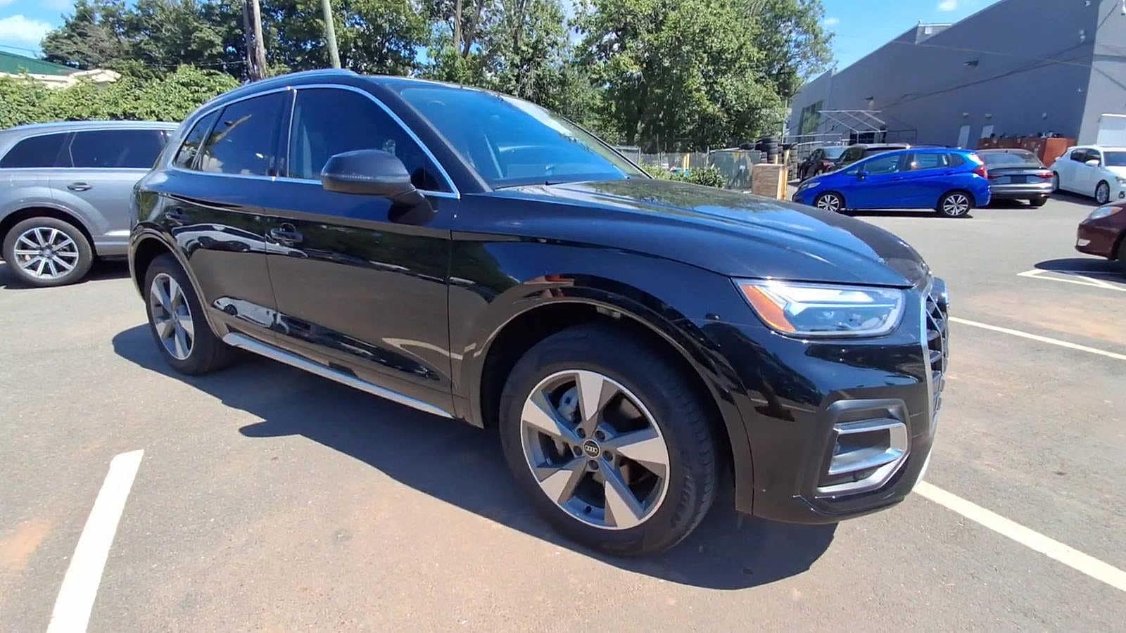 Thumbnail: 2023 Audi Q5 - 4